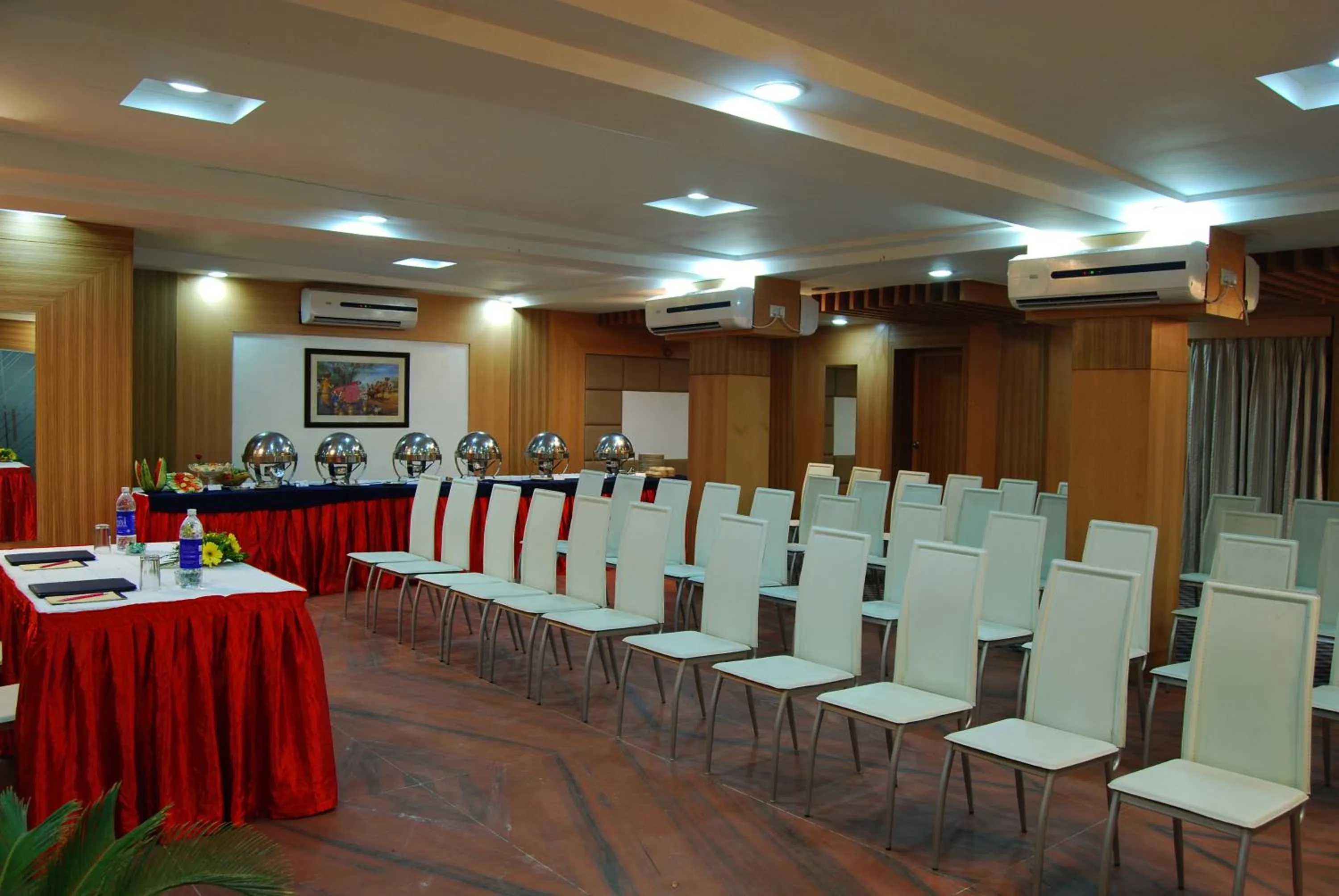 Area and facilities in Lords Eco Inn Dahej
