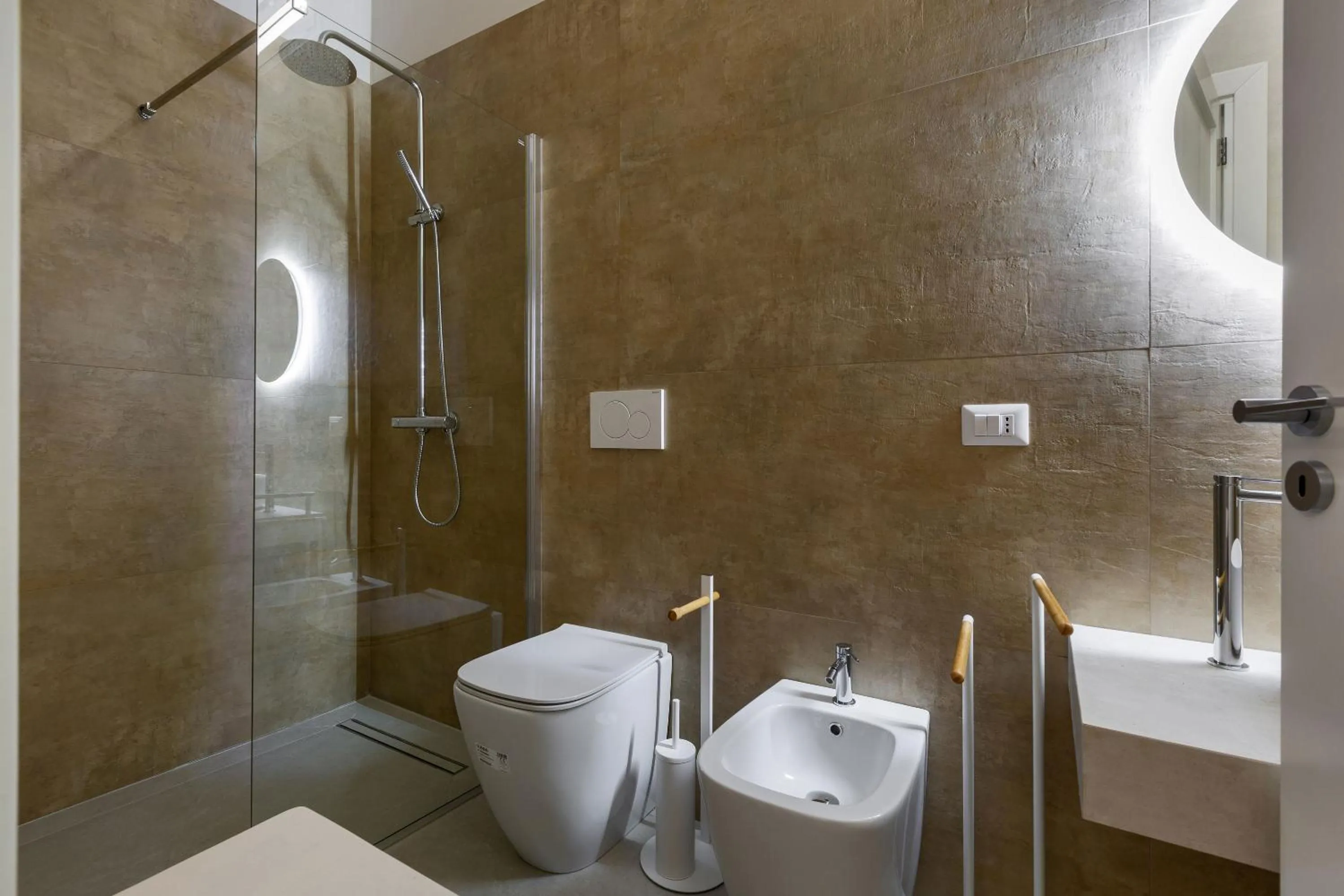 Bathroom in Villa Chiara by Perle di Puglia