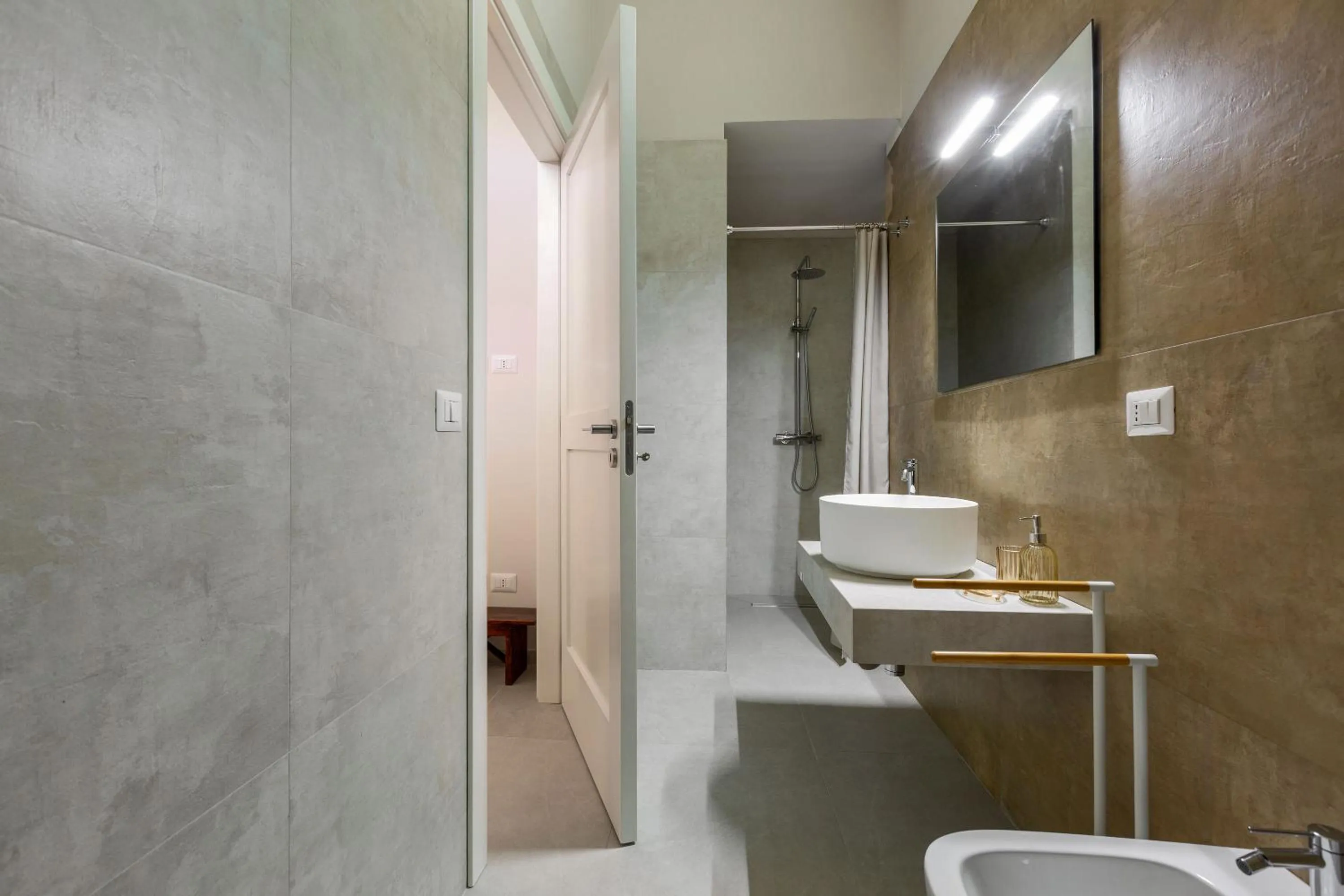 Bathroom in Villa Chiara by Perle di Puglia