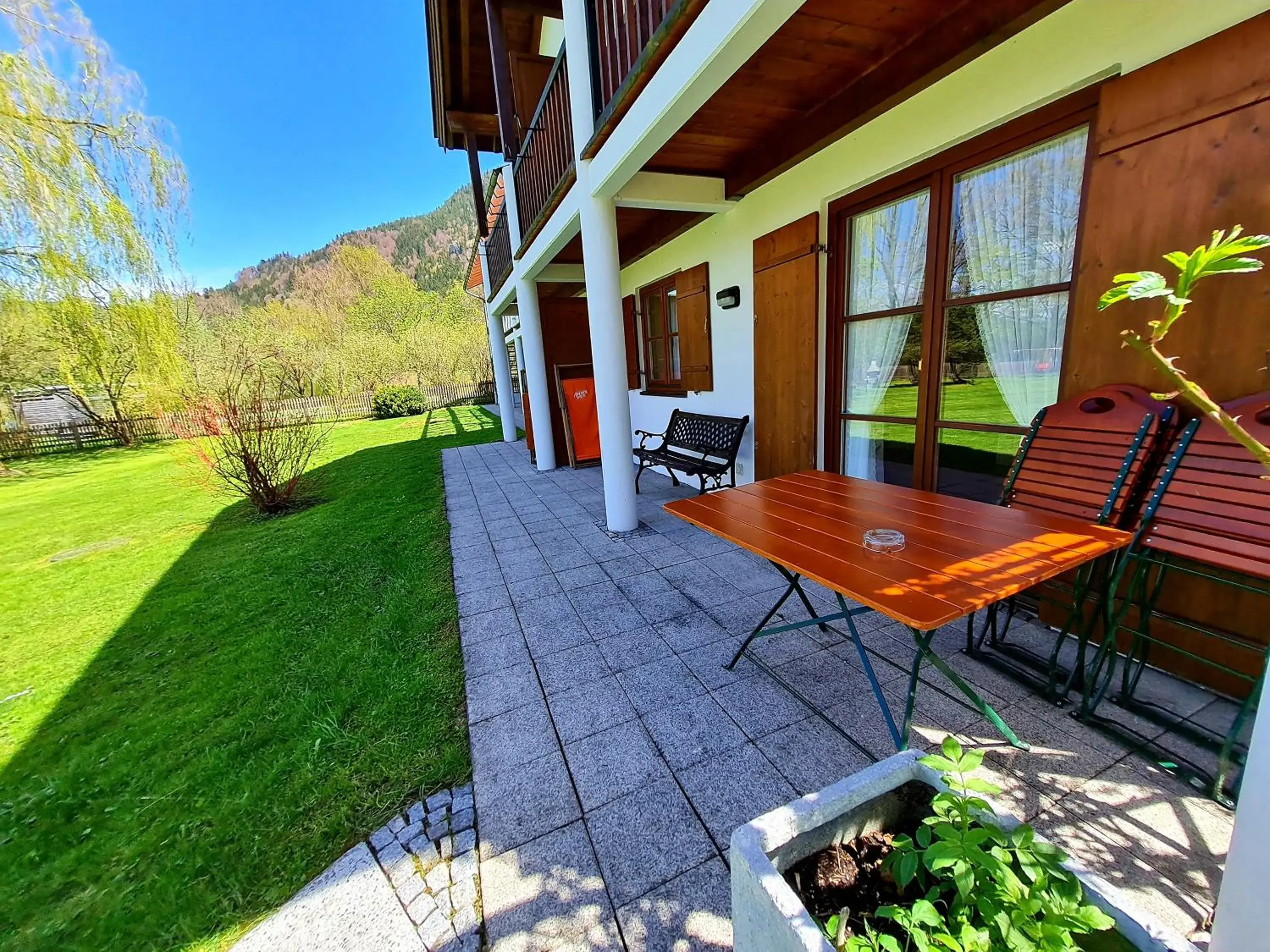 Apartment with Lake View in Appartementhaus „die Kuh am See“ (vormals Haus St. Leonhard) Apartment with Lake View in Appartementhaus „die Kuh am See“ (vormals Haus St. Leonhard)