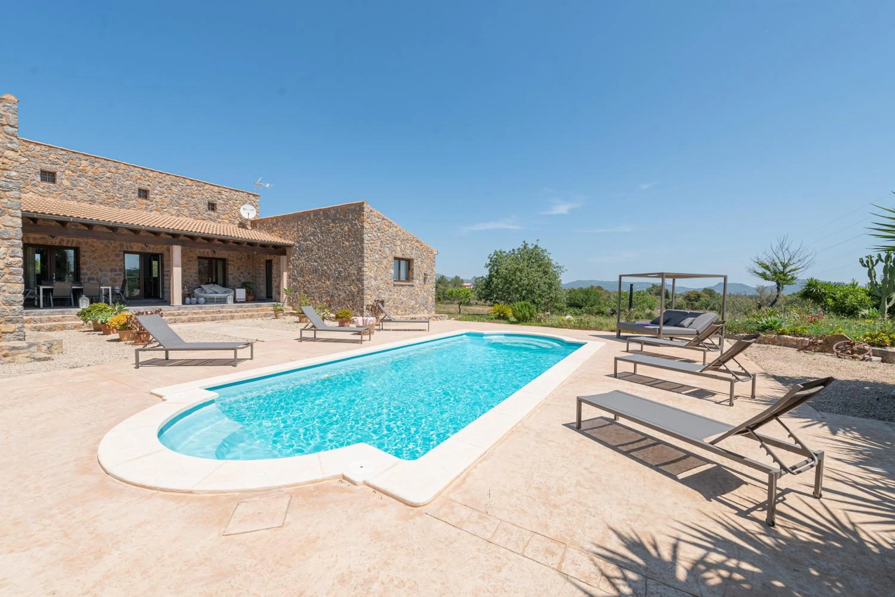 Swimming pool in Bellpuig