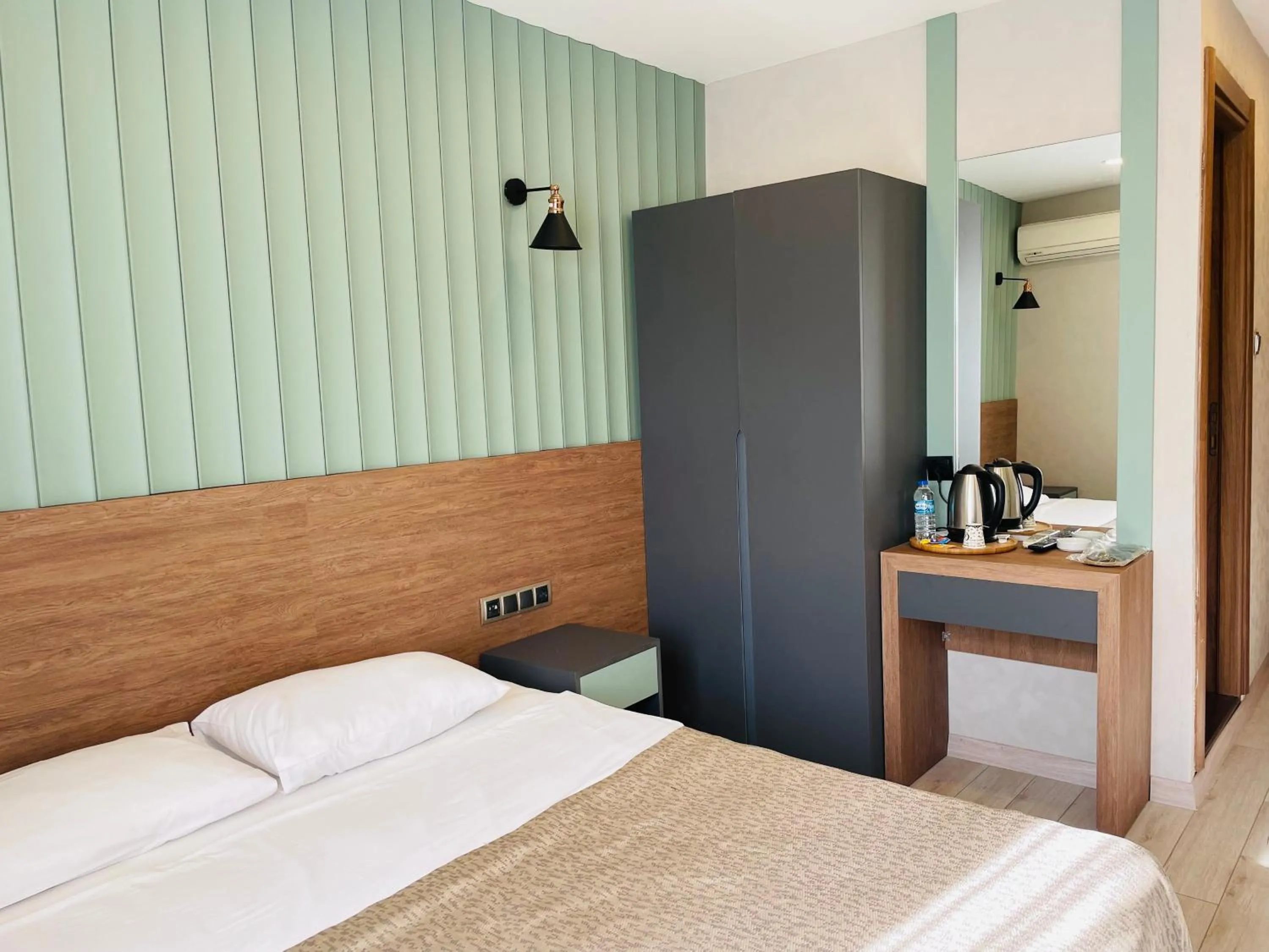 Massage, Bed in Keles Hotel