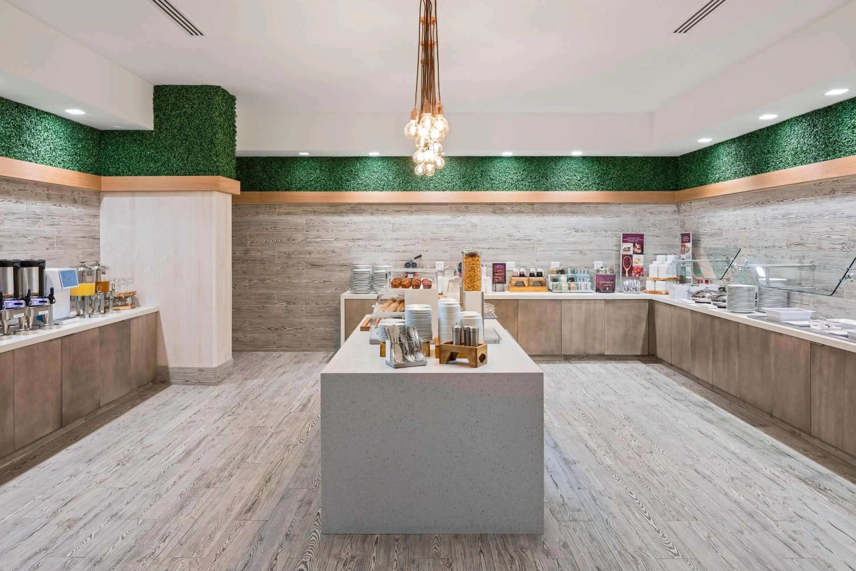 Breakfast in Residence Inn by Marriott Greenville Downtown