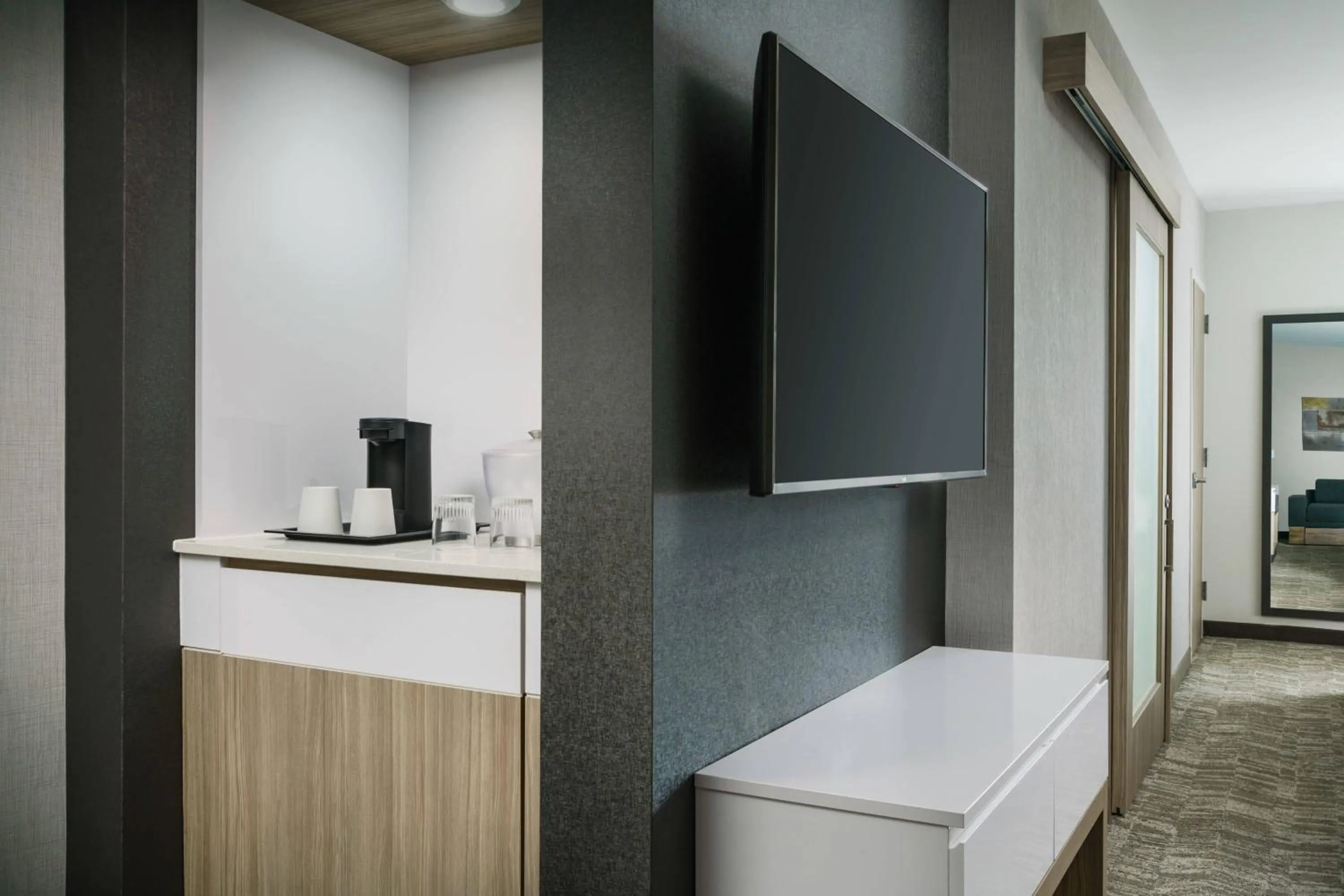 Photo of the whole room in SpringHill Suites by Marriott Philadelphia West Chester/Exton