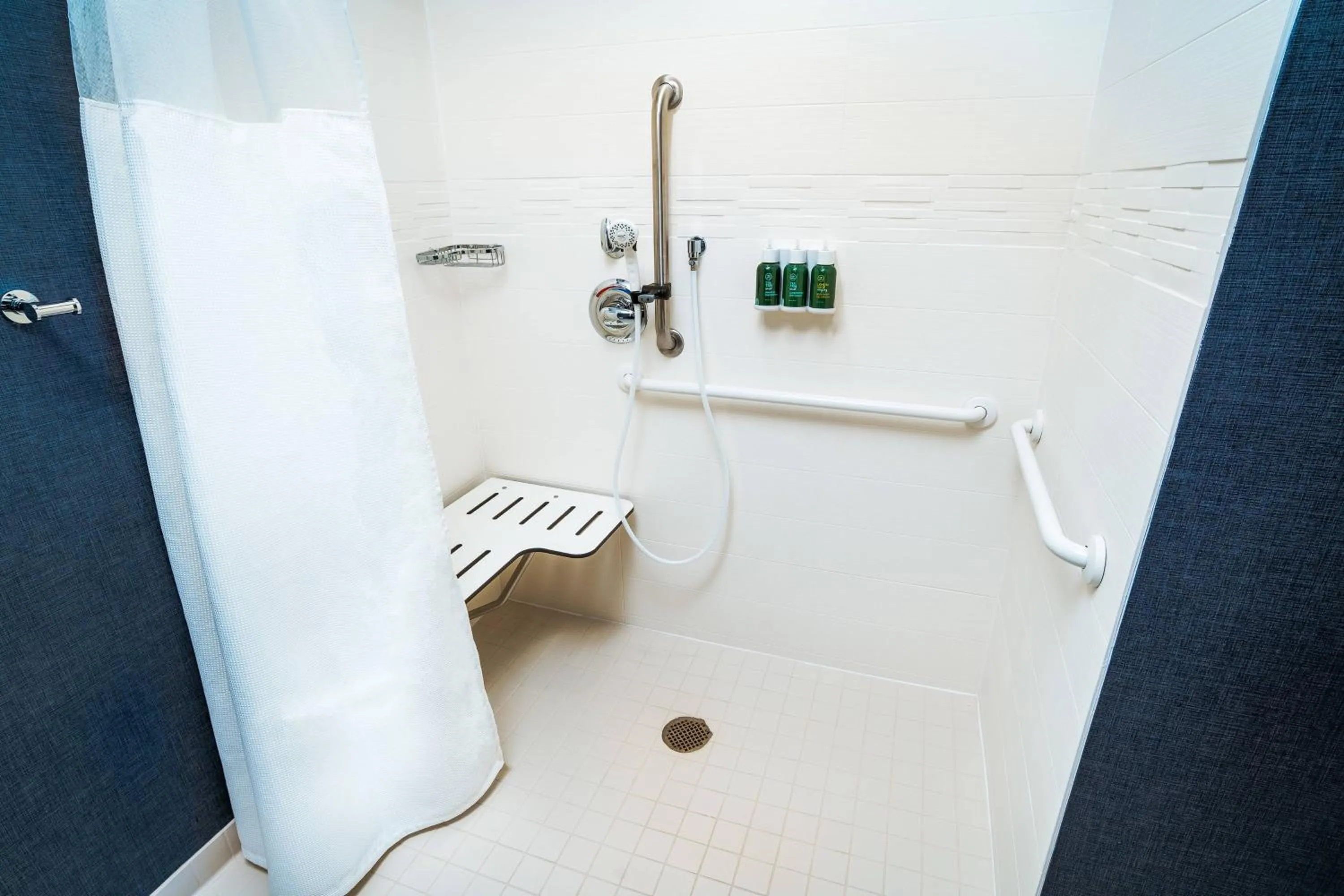 Bathroom in Residence Inn by Marriott Rocklin Roseville
