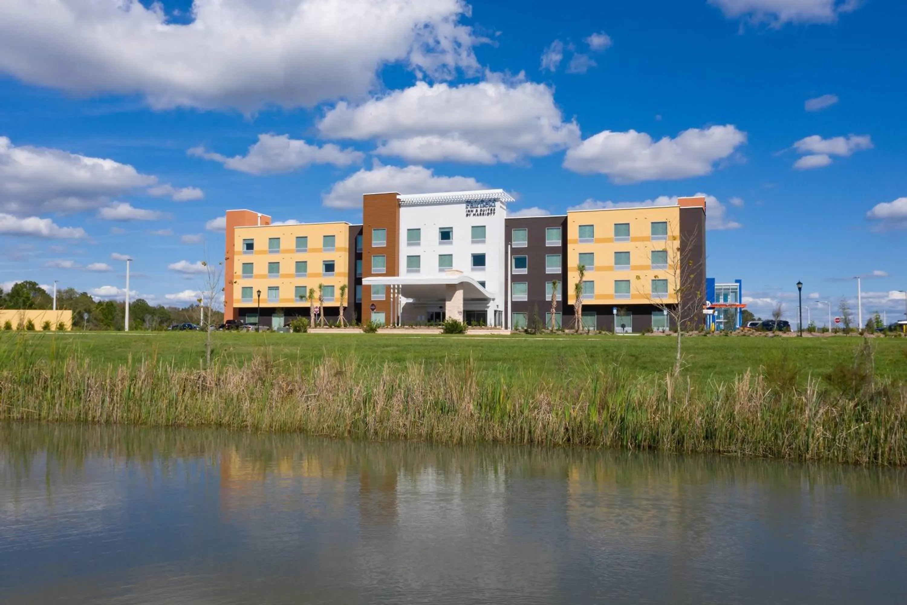 Property building in Fairfield Inn & Suites by Marriott Tampa Wesley Chapel