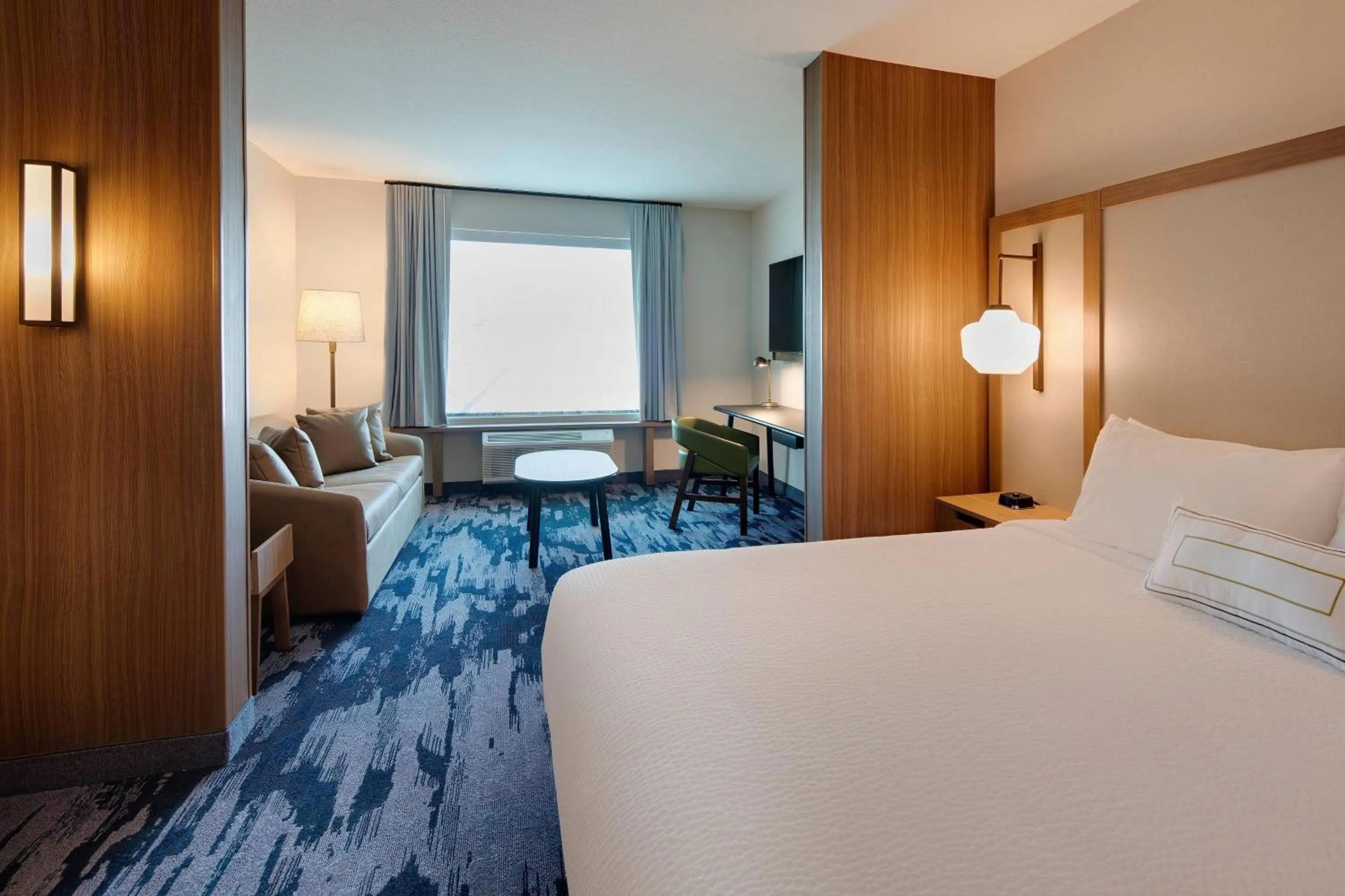 Photo of the whole room, Bed in Fairfield Inn & Suites by Marriott Tampa Wesley Chapel