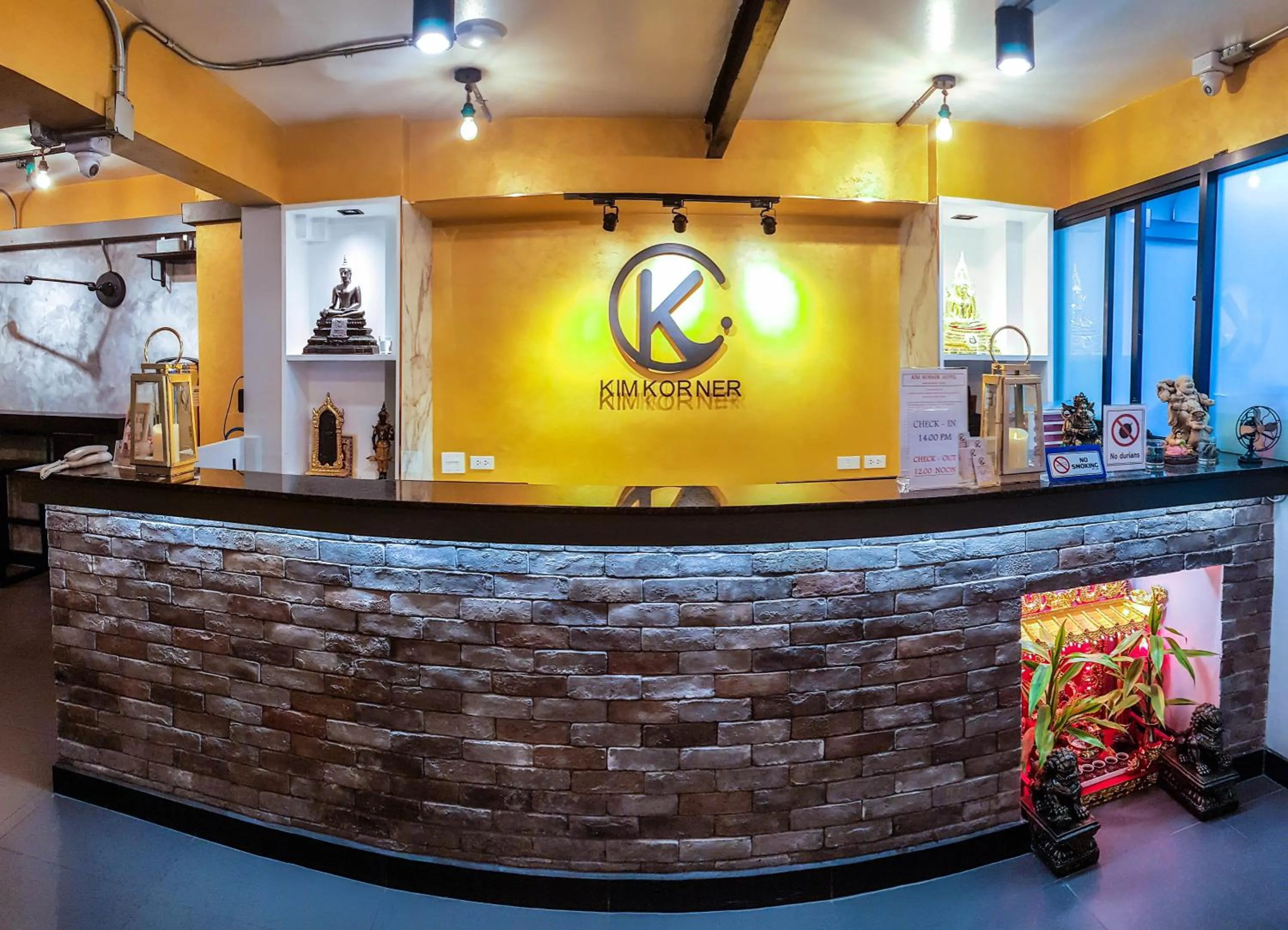 Facade/entrance in Kim Korner Hotel