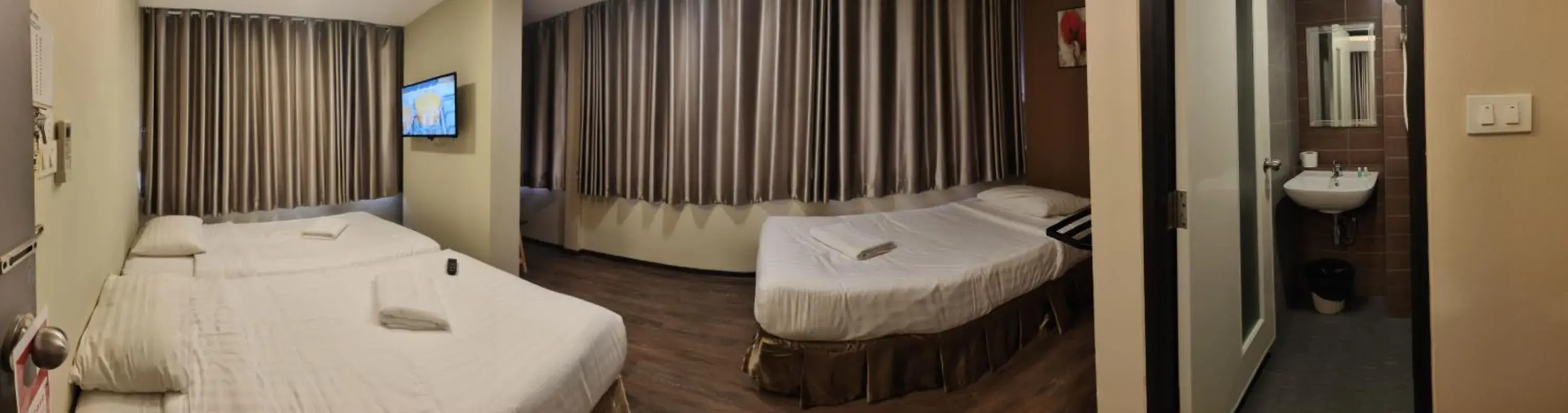 Bed in Kim Korner Hotel Bed in Kim Korner Hotel