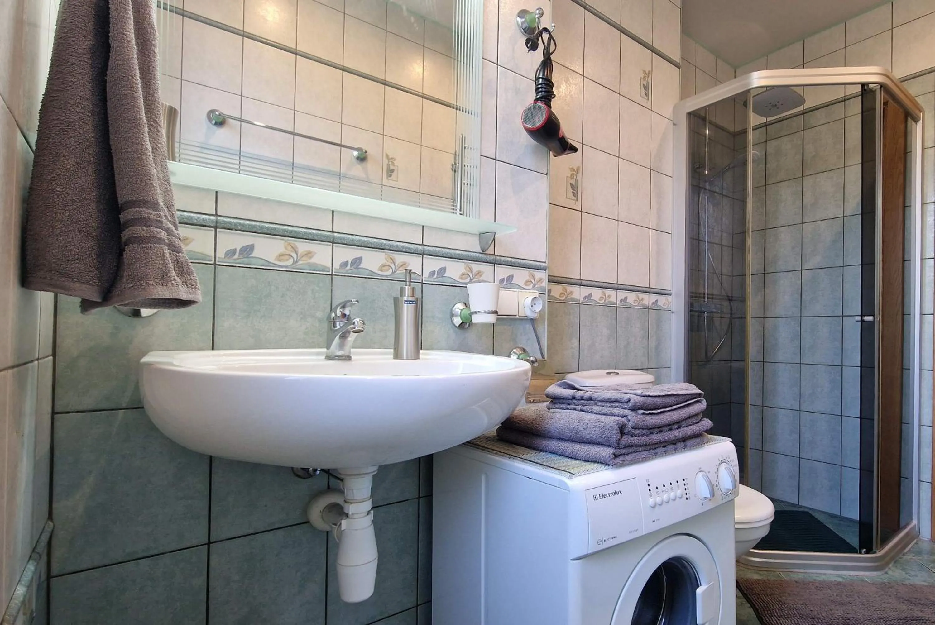 Shower in Vila Gilė