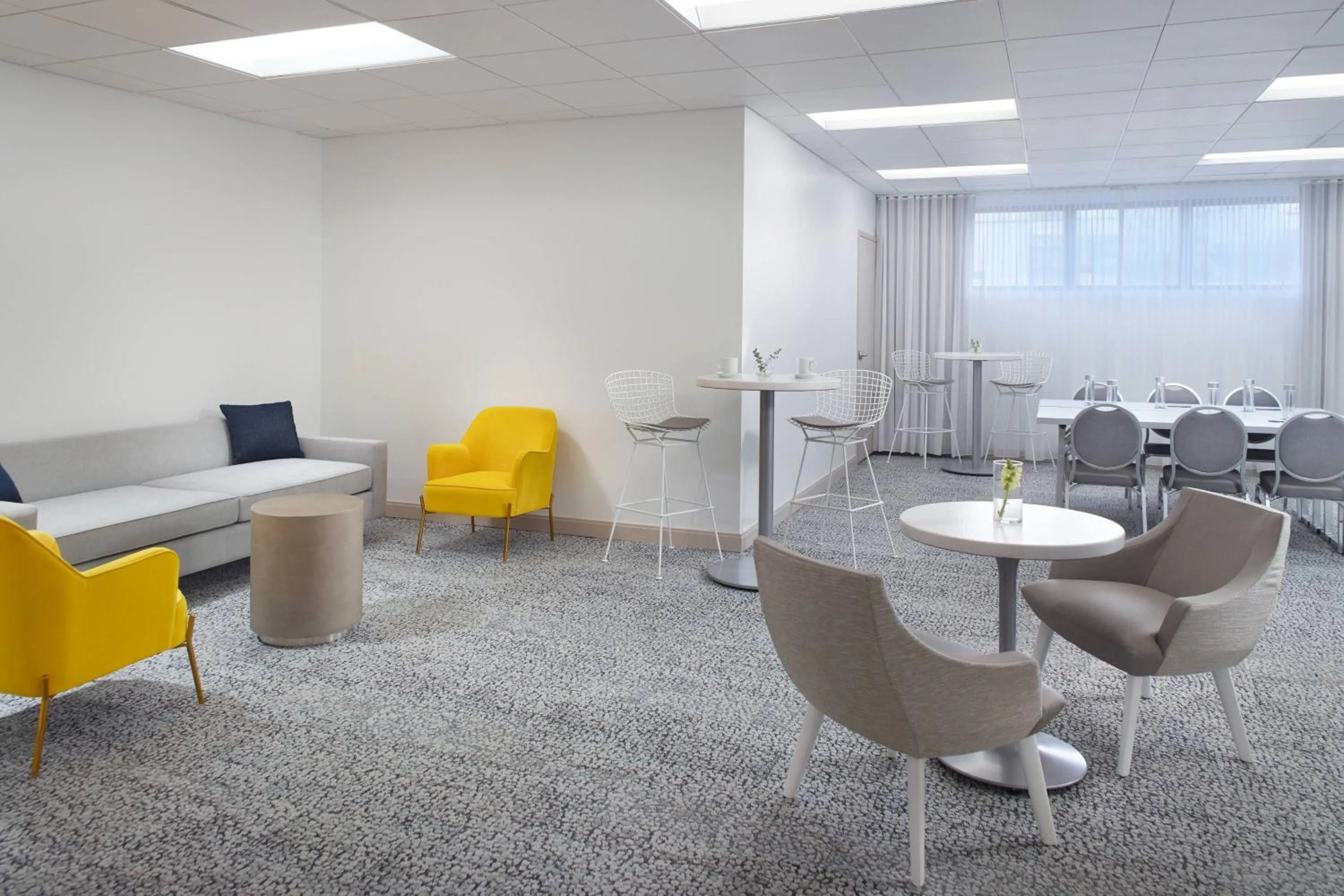 Meeting/conference room in Courtyard Miami Coconut Grove