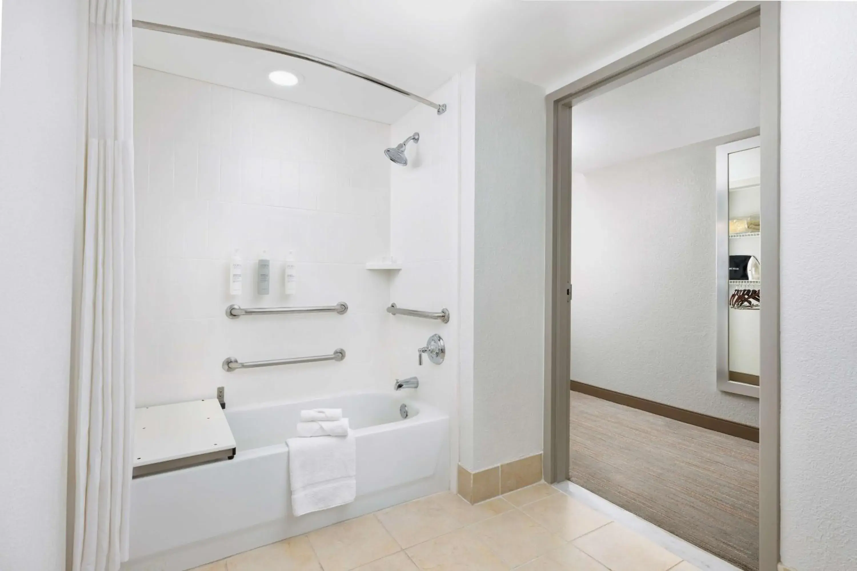 Bathroom in Hampton Inn Naples-Central Bathroom in Hampton Inn Naples-Central