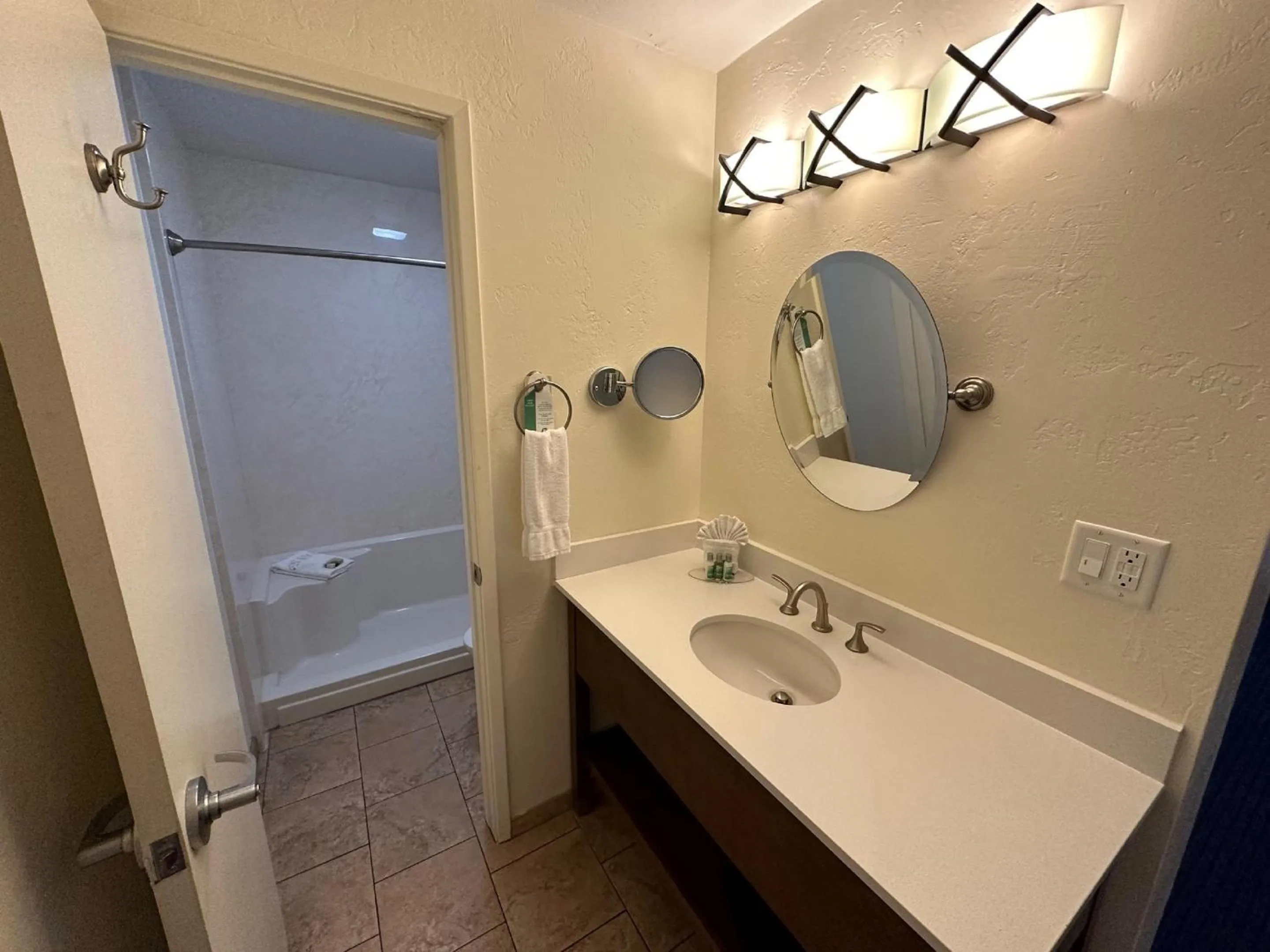 Bathroom in Red Feather Lodge/Hotel