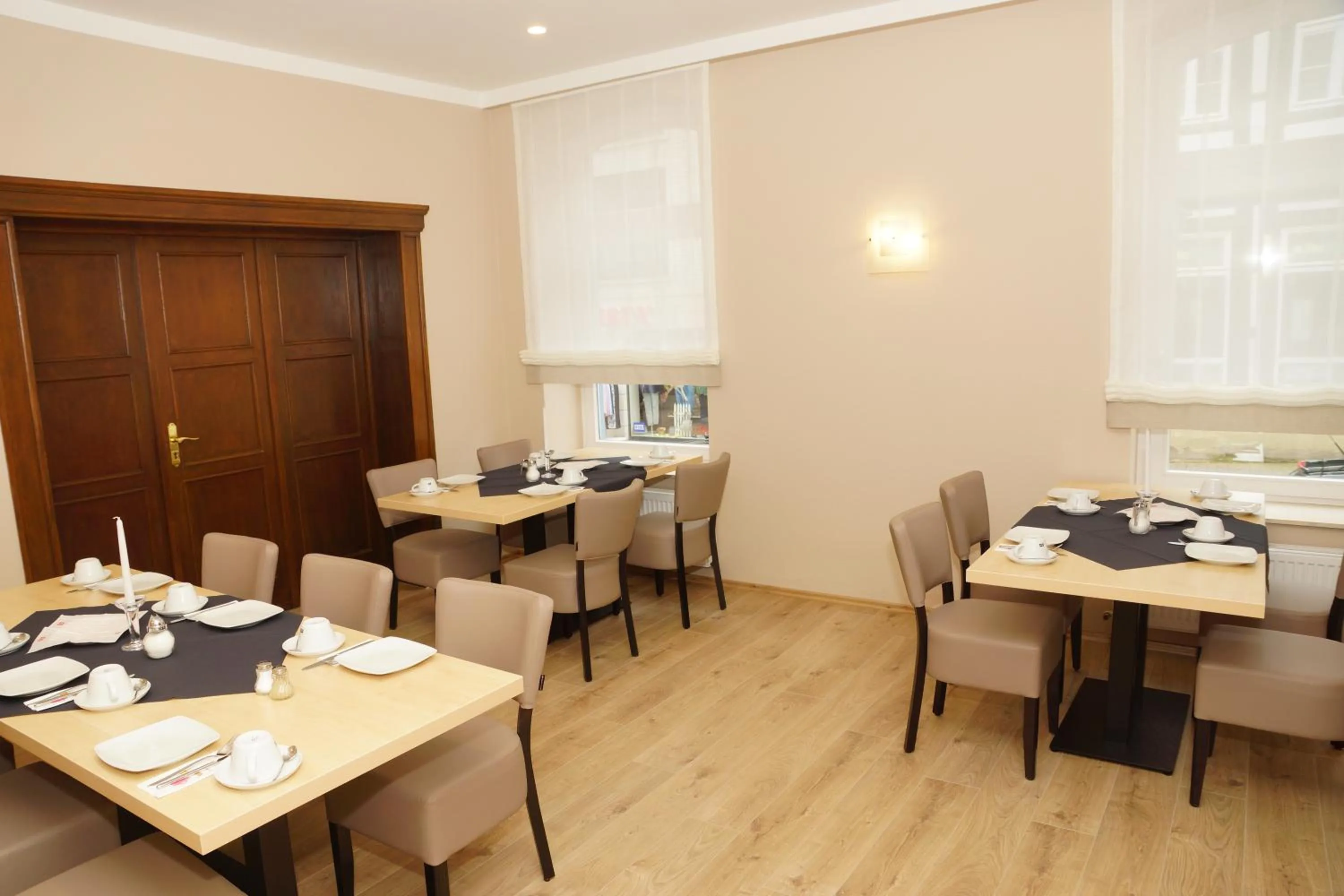 Restaurant/places to eat in Hotel Deutsches Haus