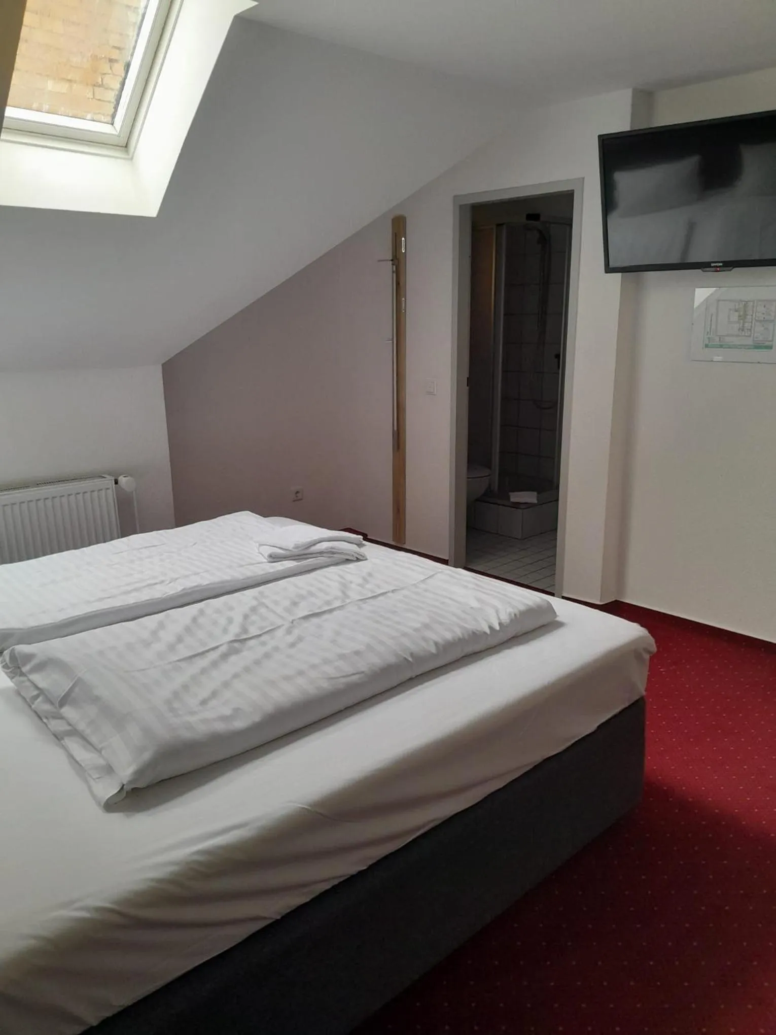 Bed in Hotel Deutsches Haus