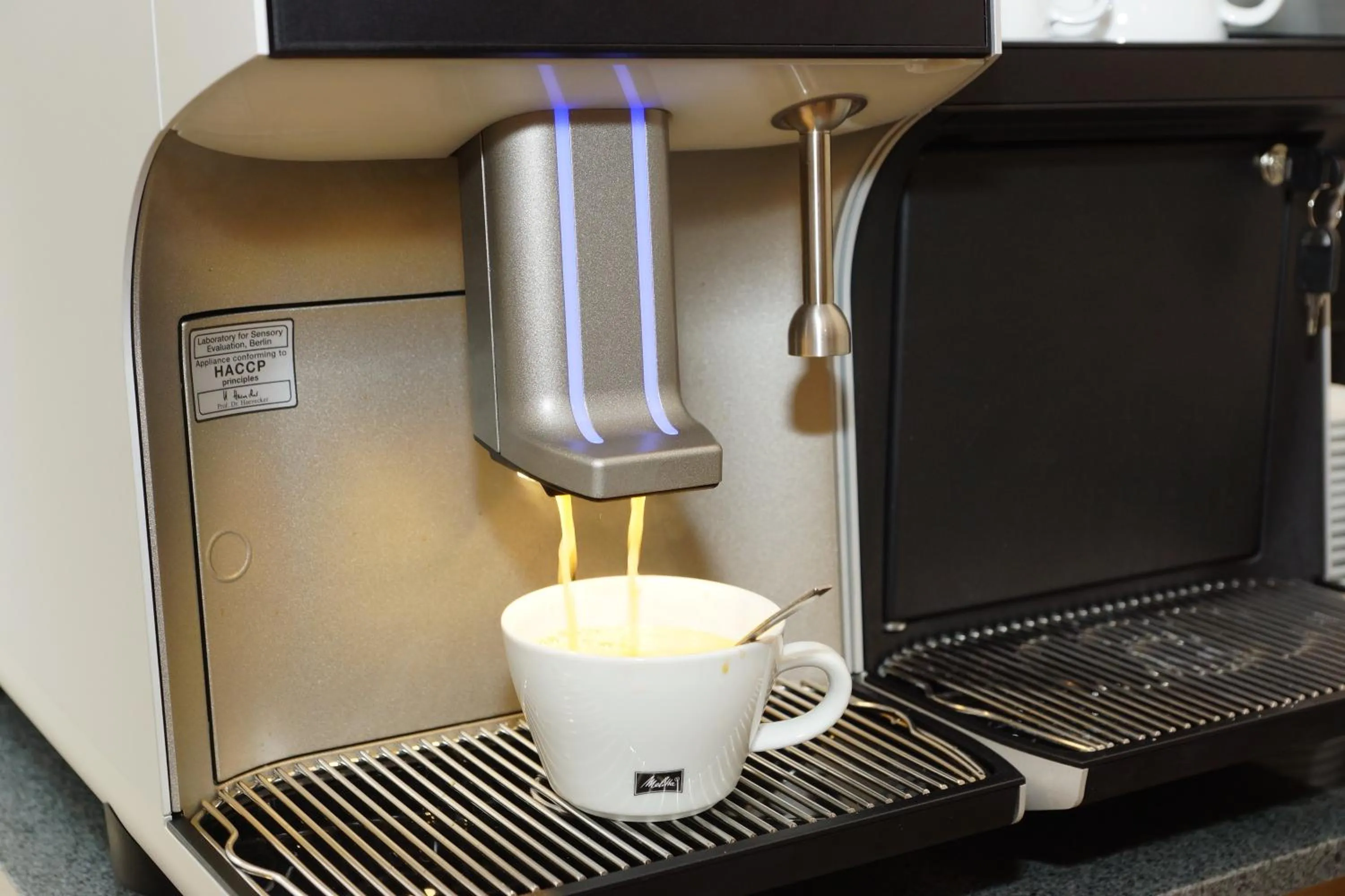 Coffee/tea facilities in Hotel Deutsches Haus