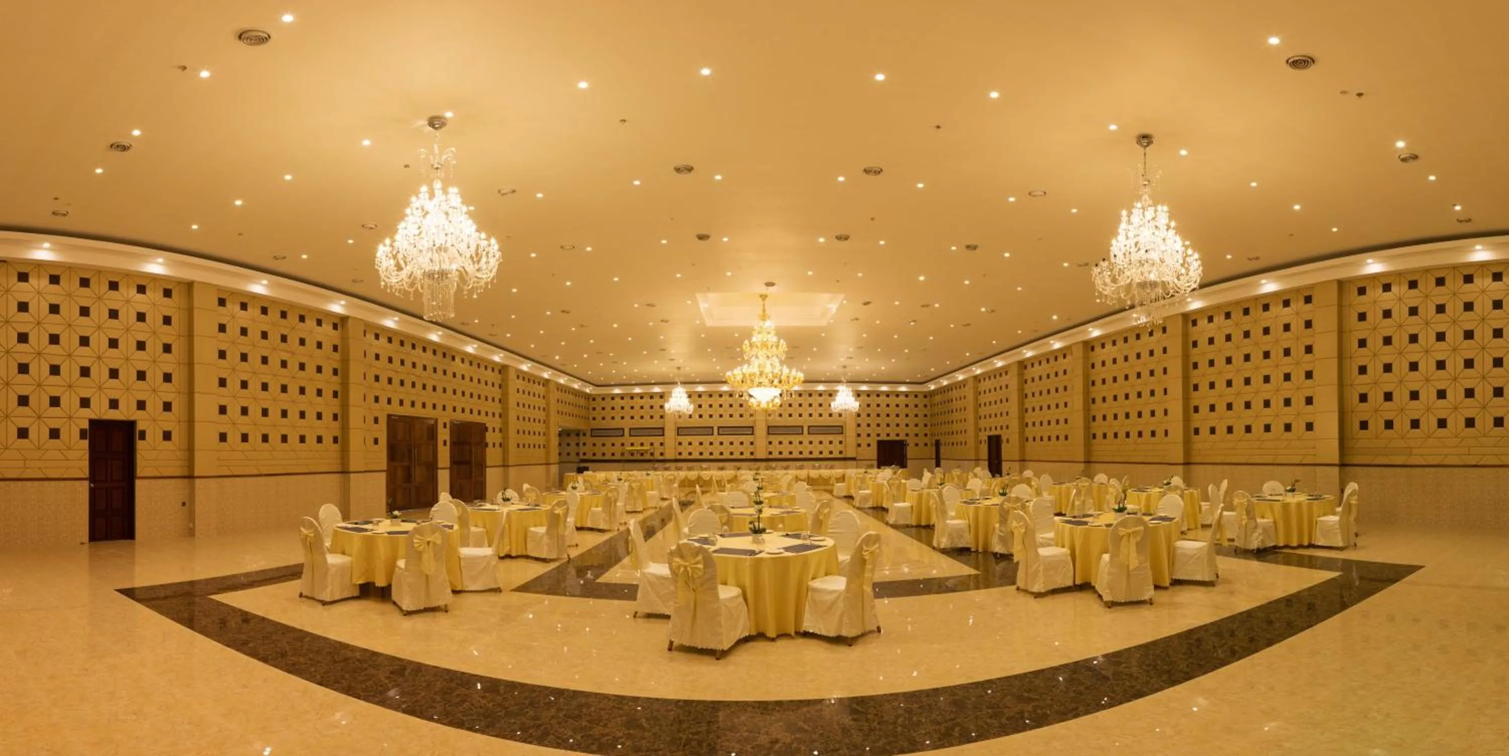 Banquet/Function facilities in K RESORT