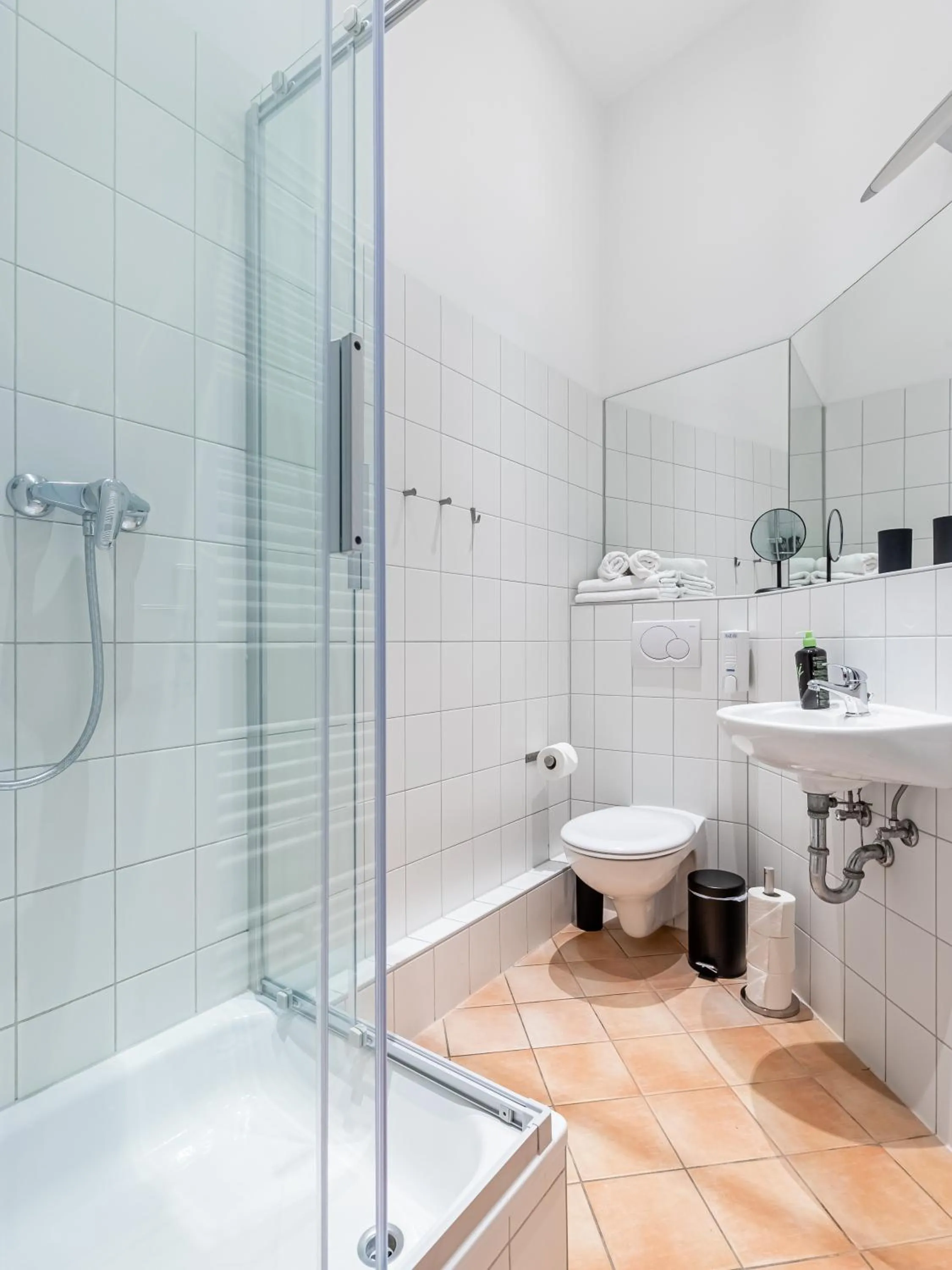 Shower in Limehome Berlin Malmöer Straße