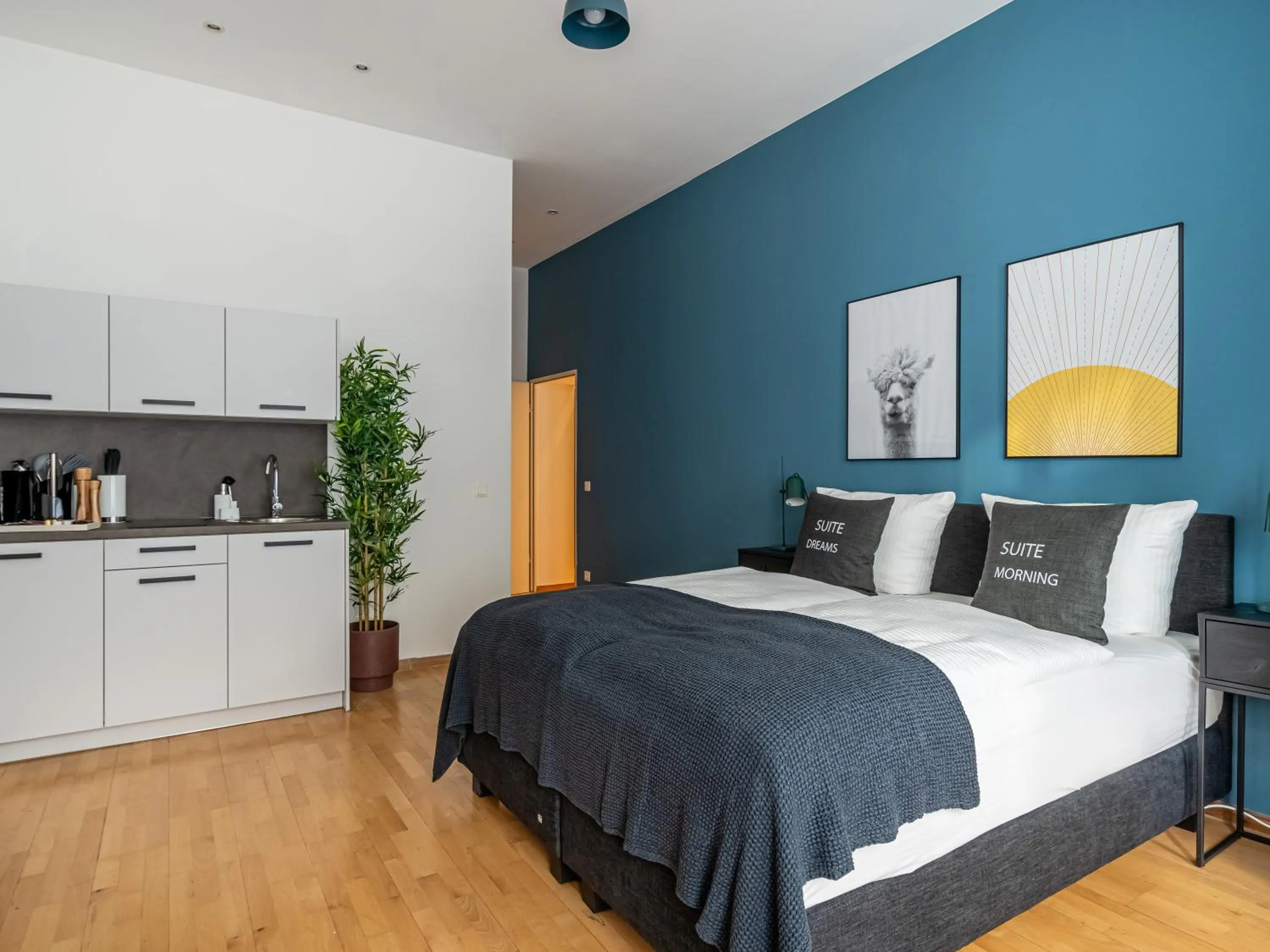 Bed in Limehome Berlin Malmöer Straße