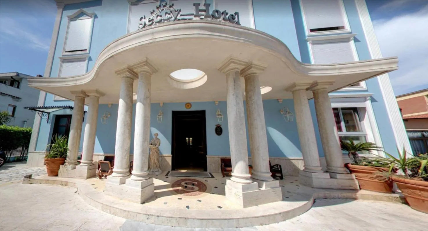 Seccy Hotel Boutique Art & Museum