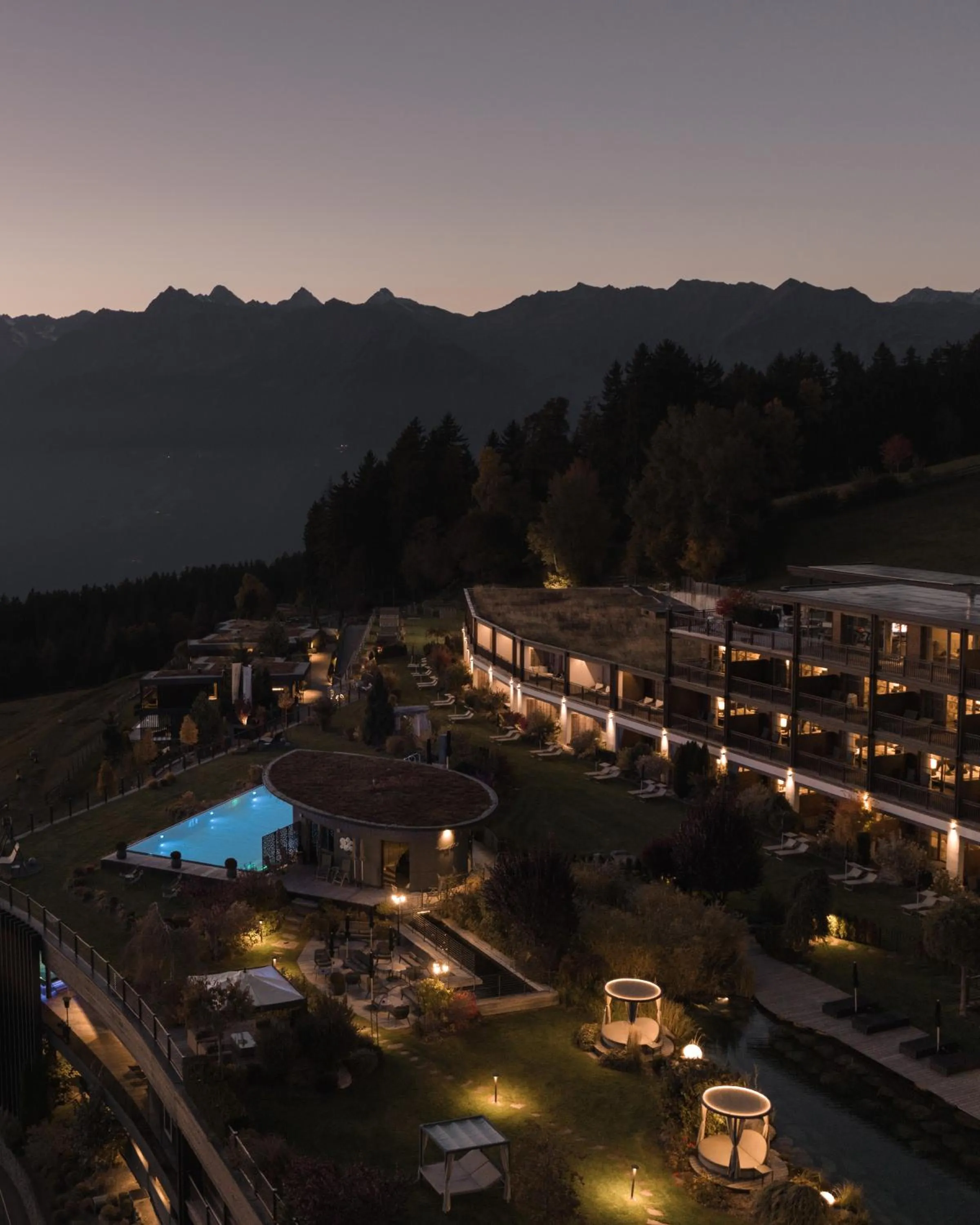 Property building in Chalet Mirabell