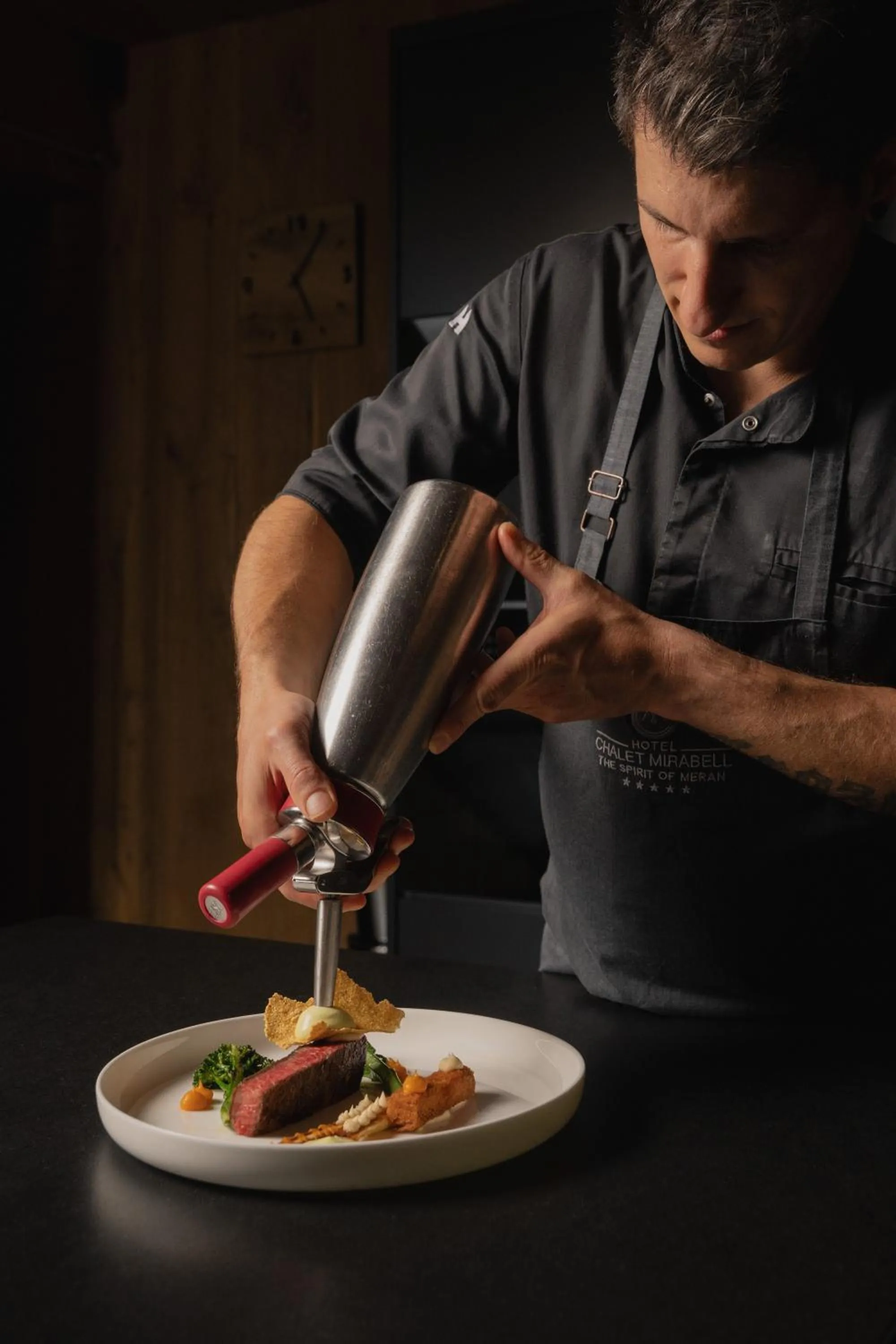 Restaurant/places to eat in Chalet Mirabell