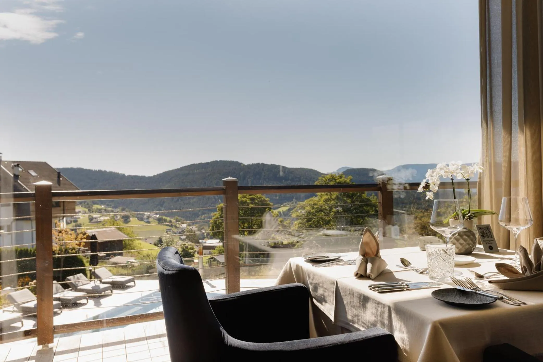 Restaurant/places to eat in Chalet Mirabell