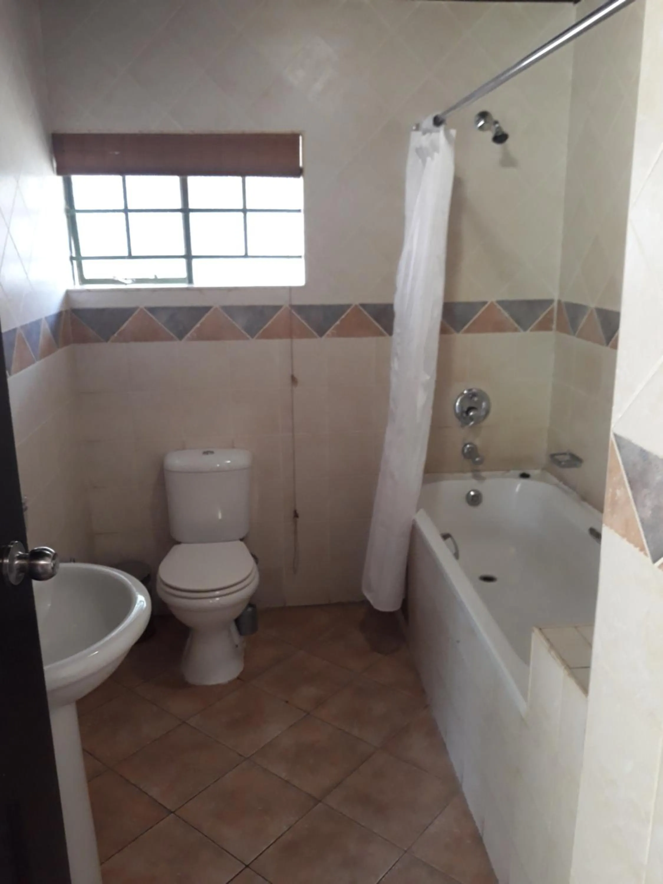 Shower in The Big Five Lodge