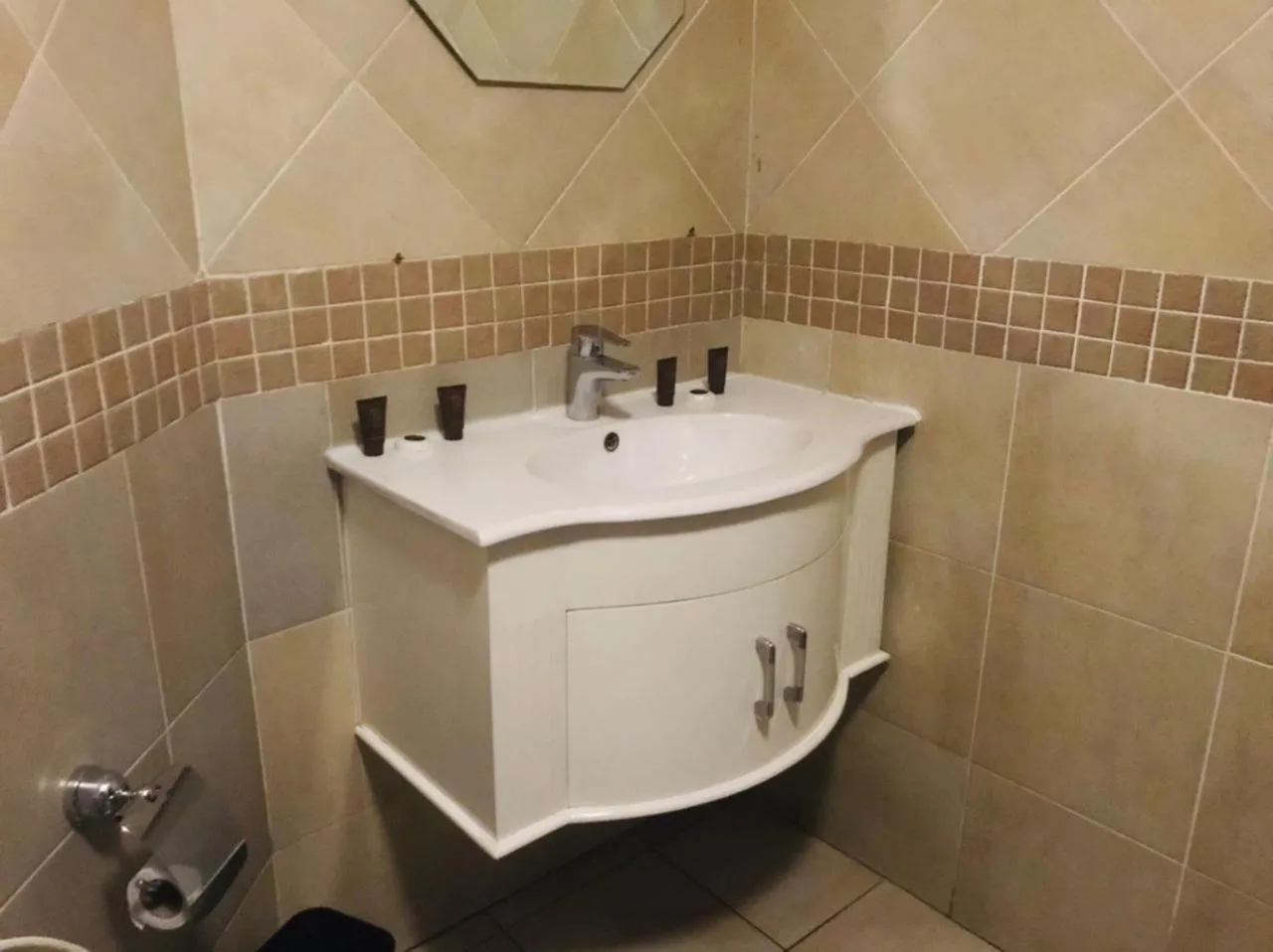 Bathroom in The Big Five Lodge