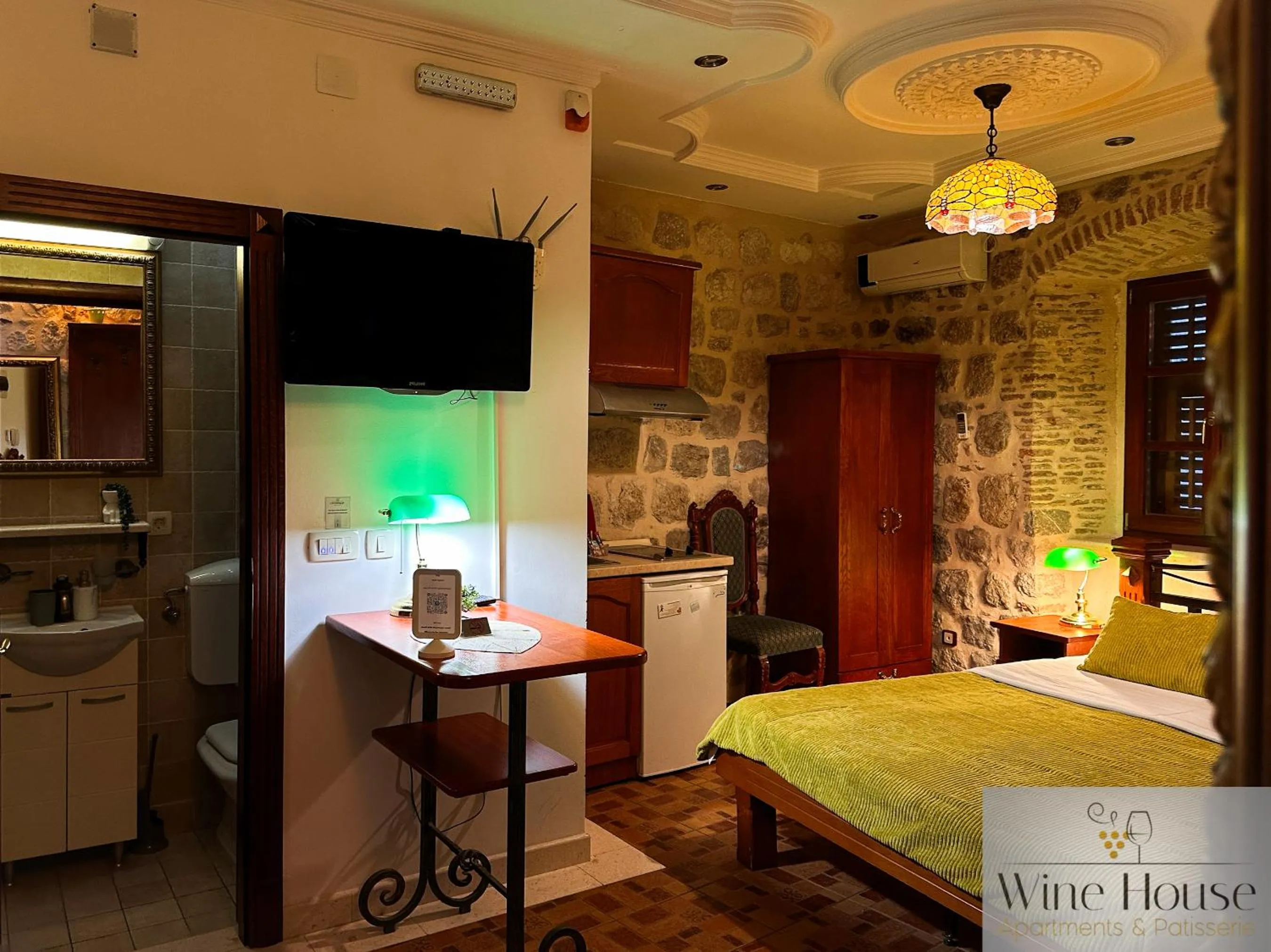 Bed in Apartments Wine House Old Town