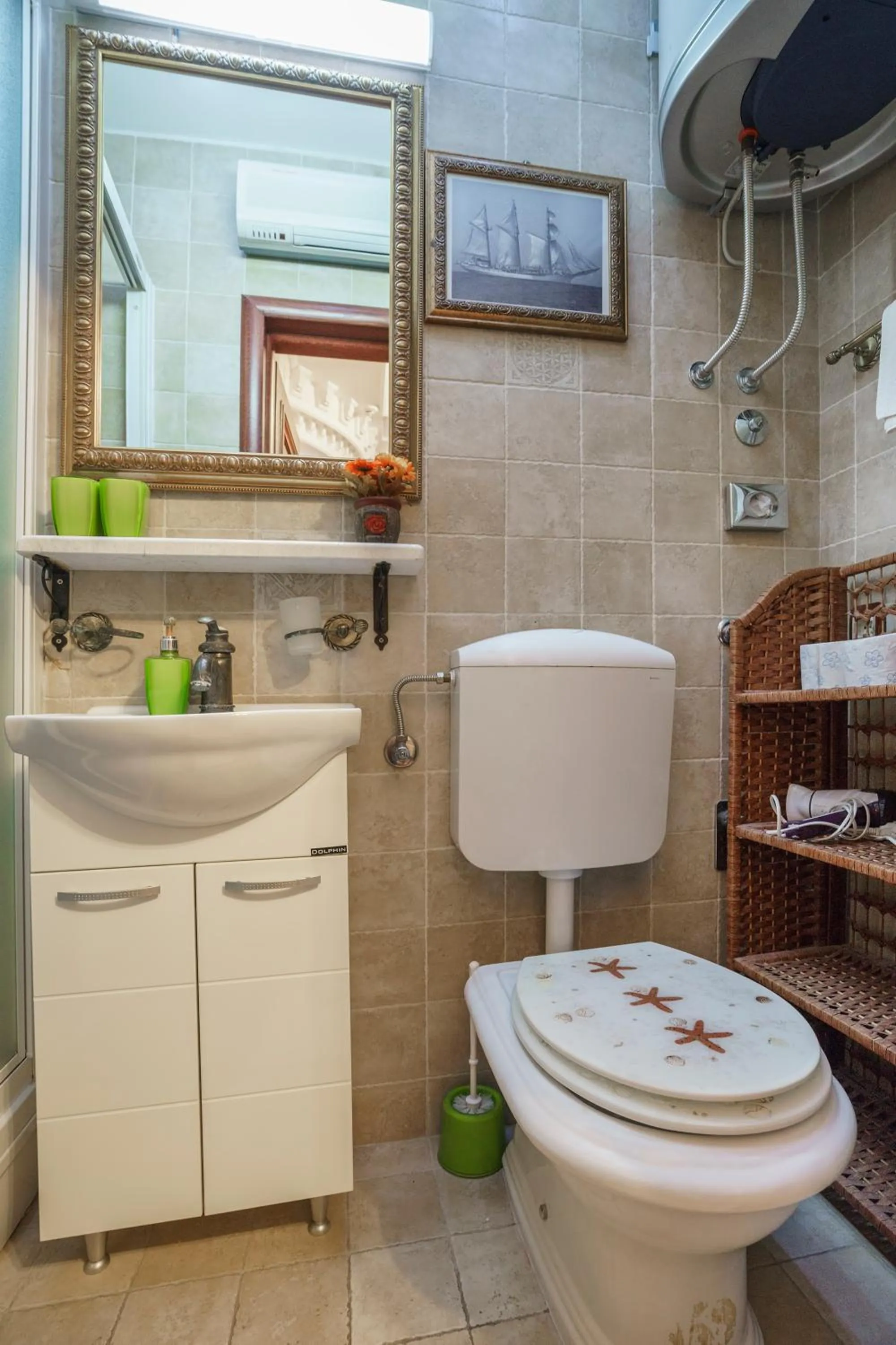 Shower in Apartments Wine House Old Town