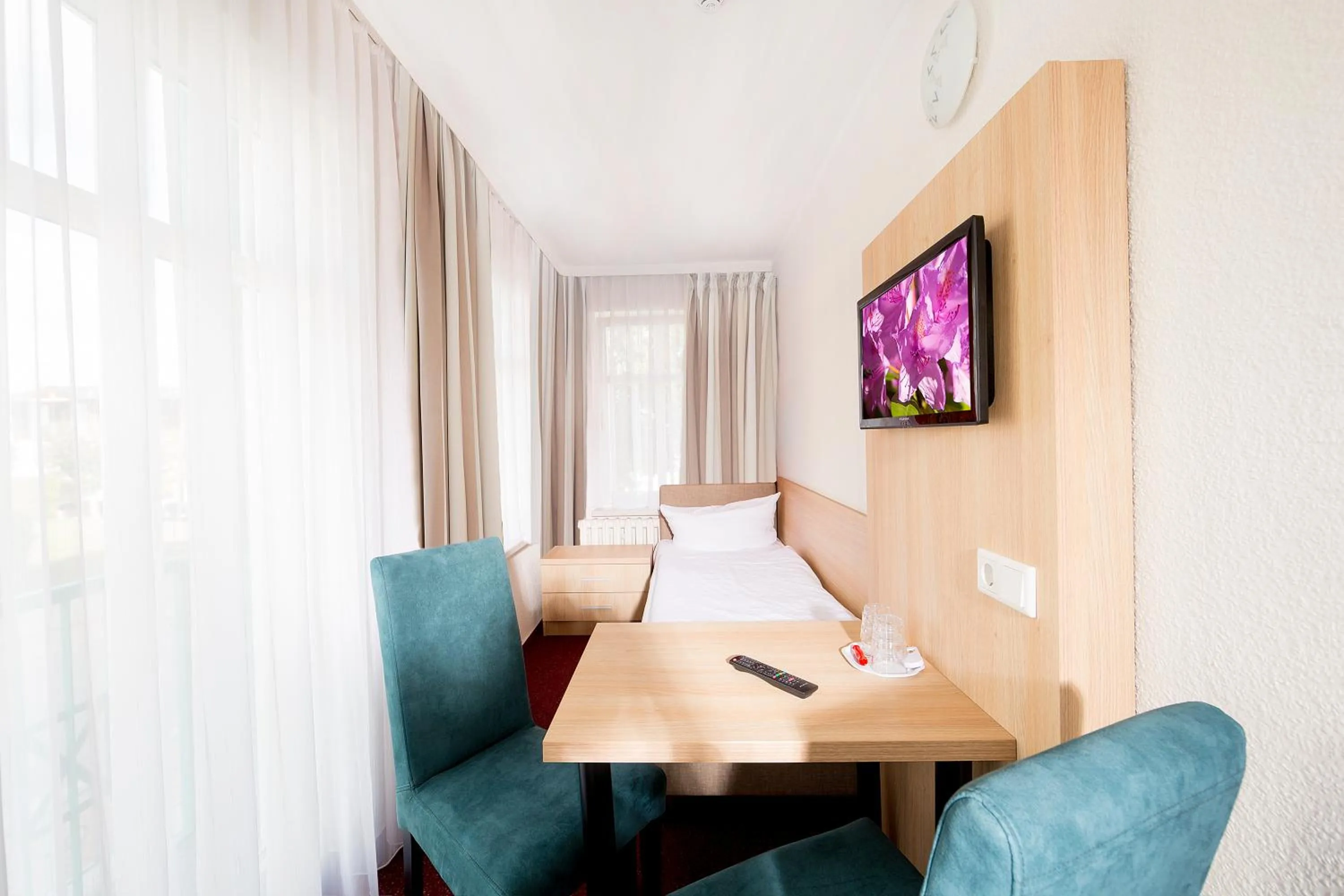 Photo of the whole room in Garni Eden Hotels