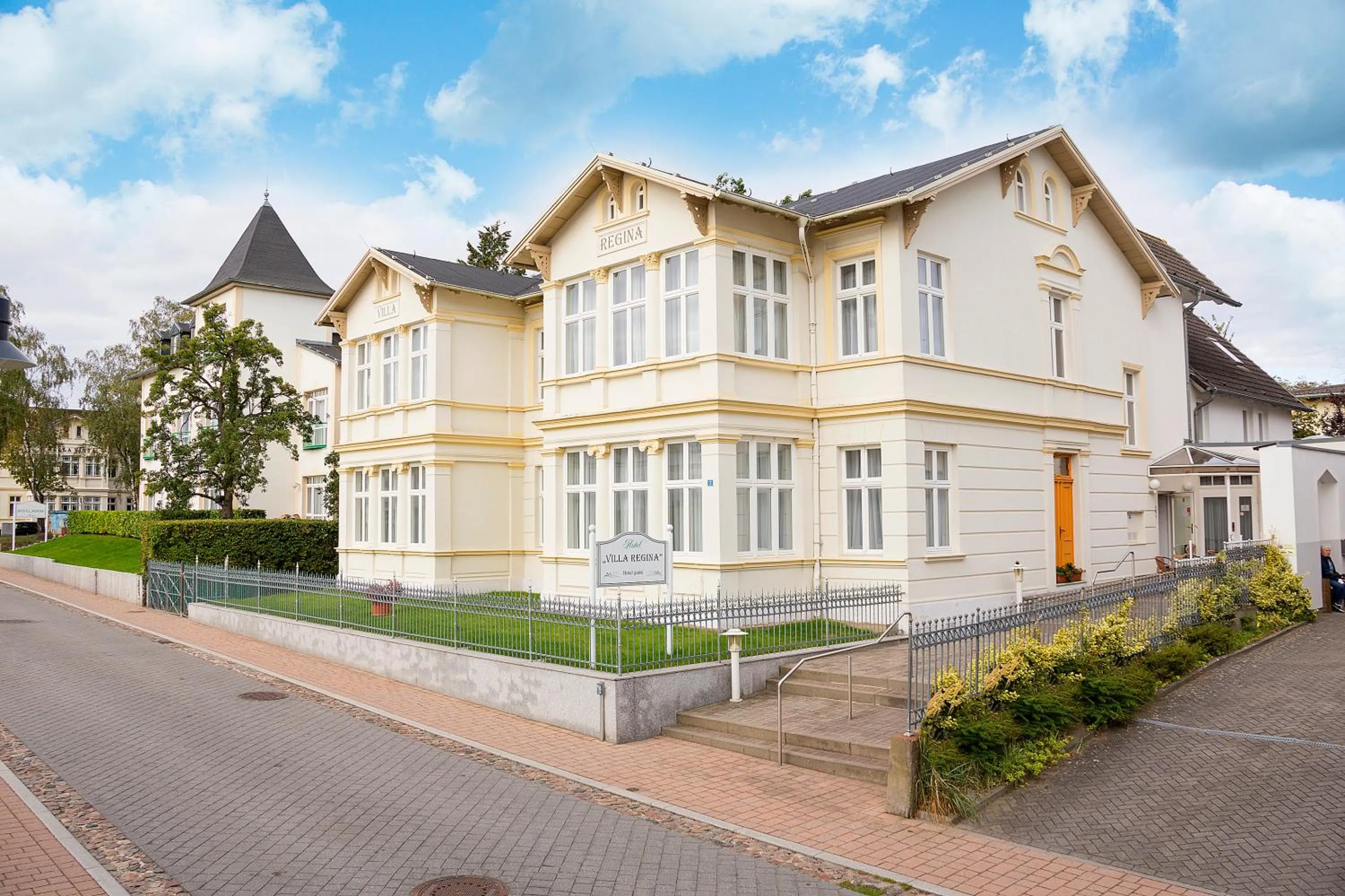 Property building in Garni Eden Hotels