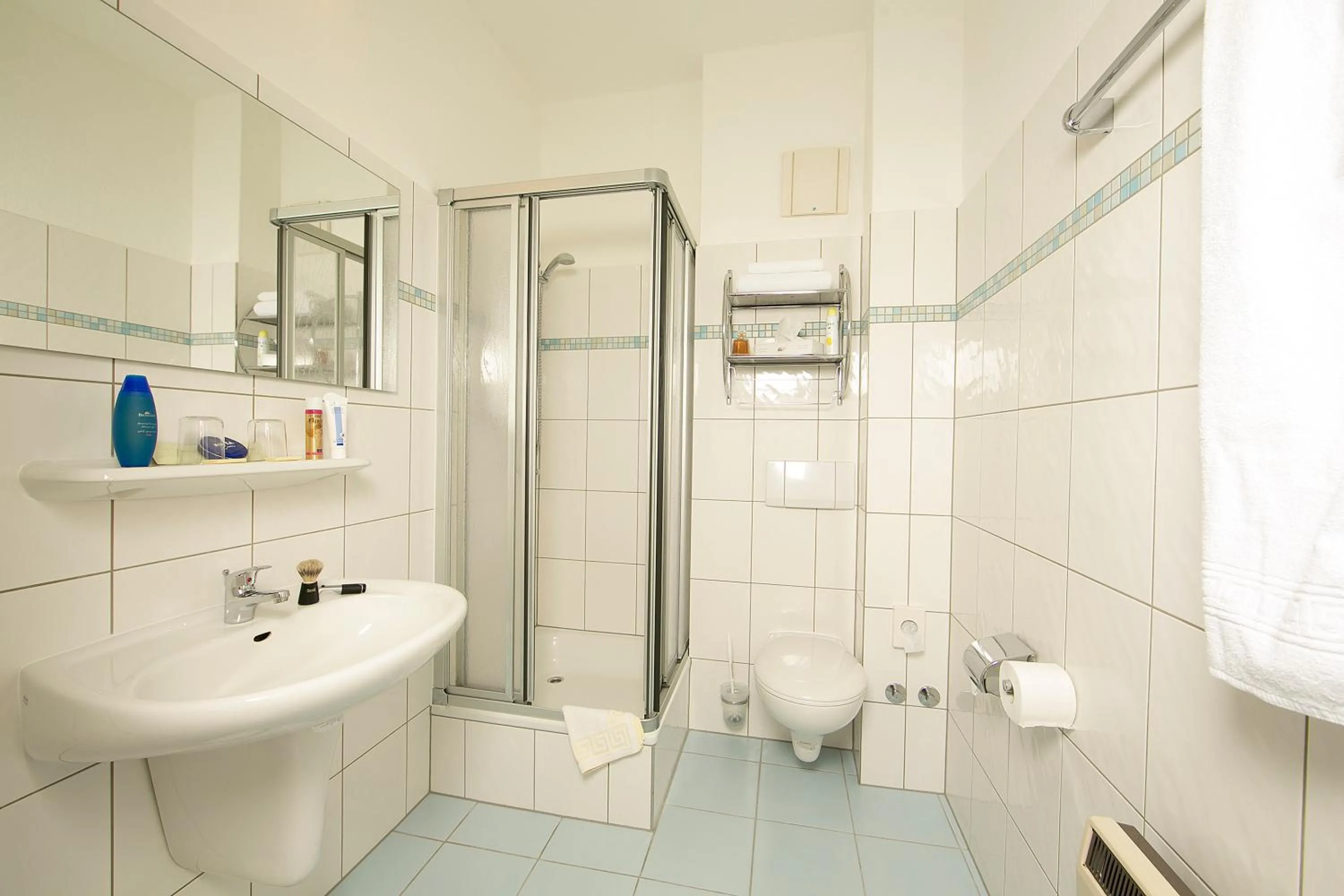 Toilet in Garni Eden Hotels