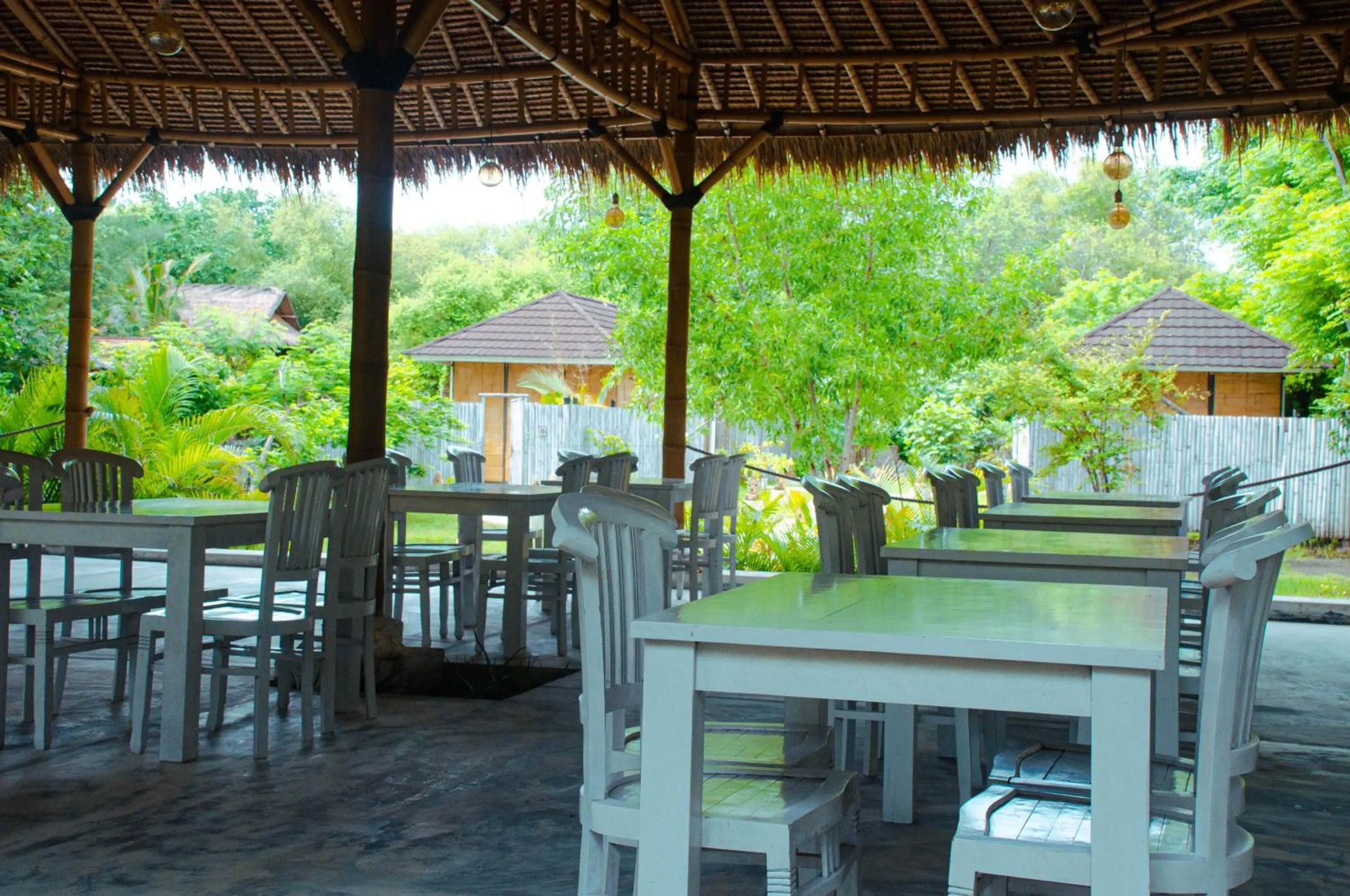 Villa Samalas Resort and Restaurant