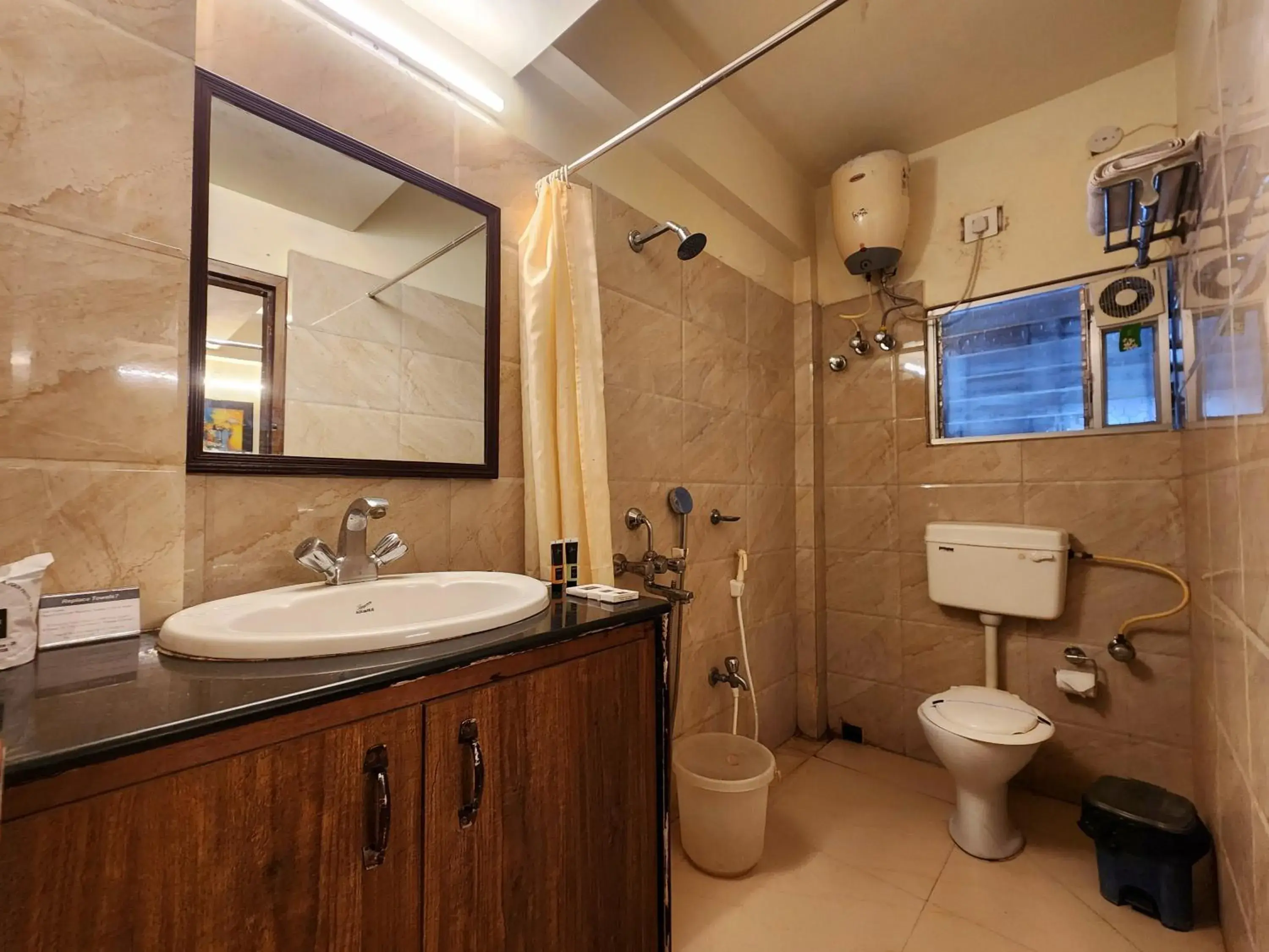 Double or Twin Room in Wise Owl Comfotel Double or Twin Room in Wise Owl Comfotel