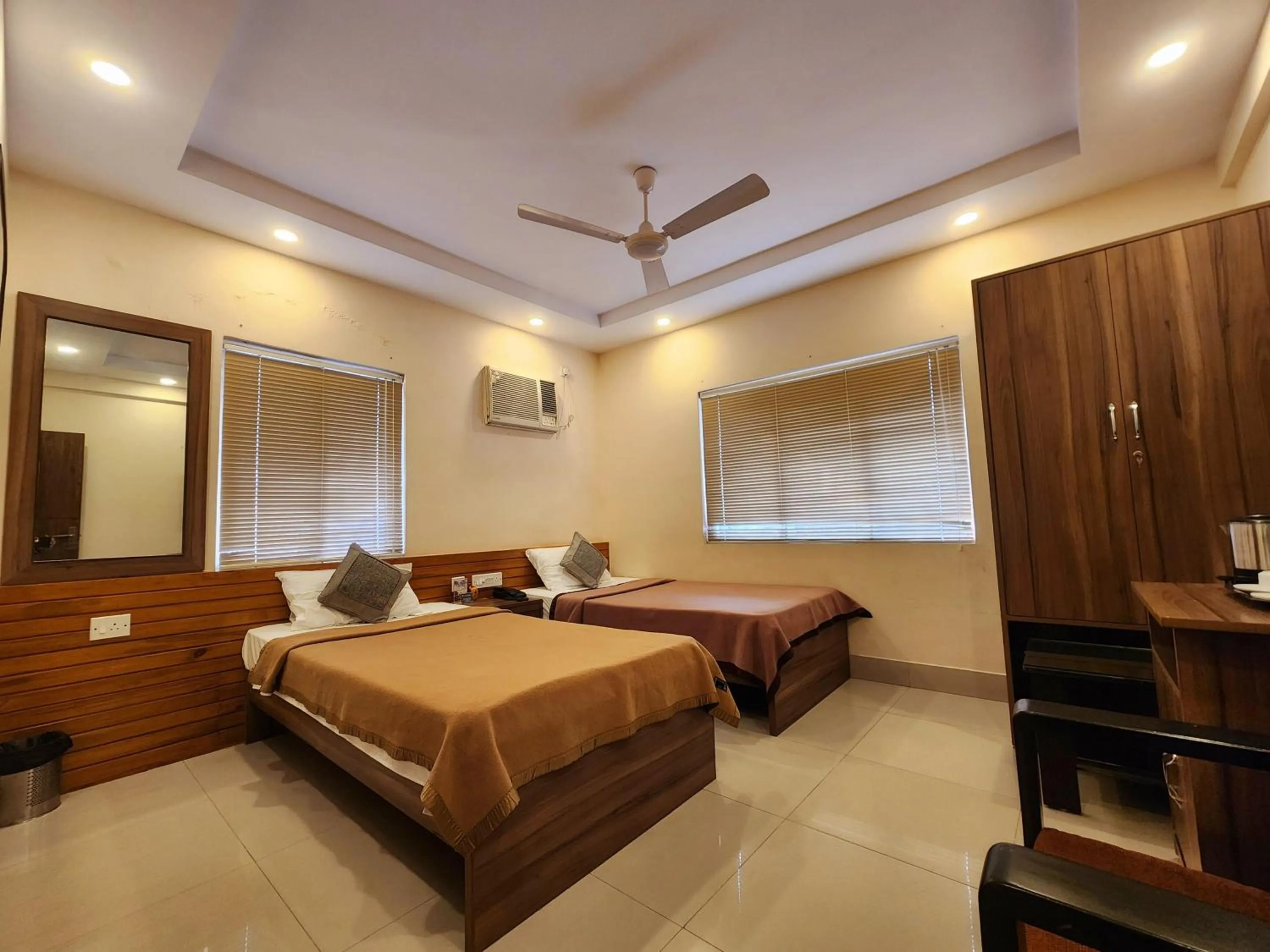 Bed in Wise Owl Comfotel