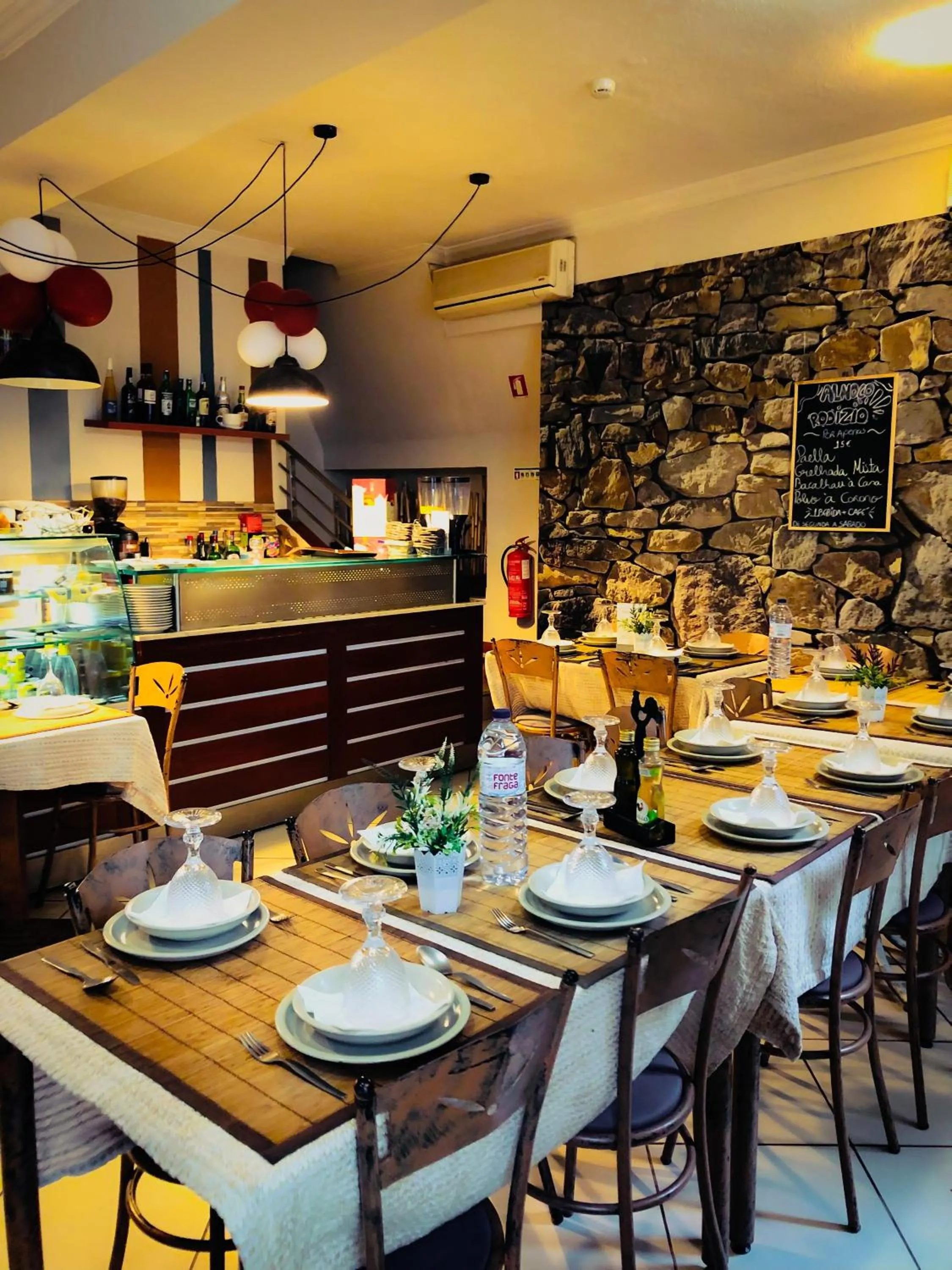 Restaurant/places to eat in Abrigo da Estrela
