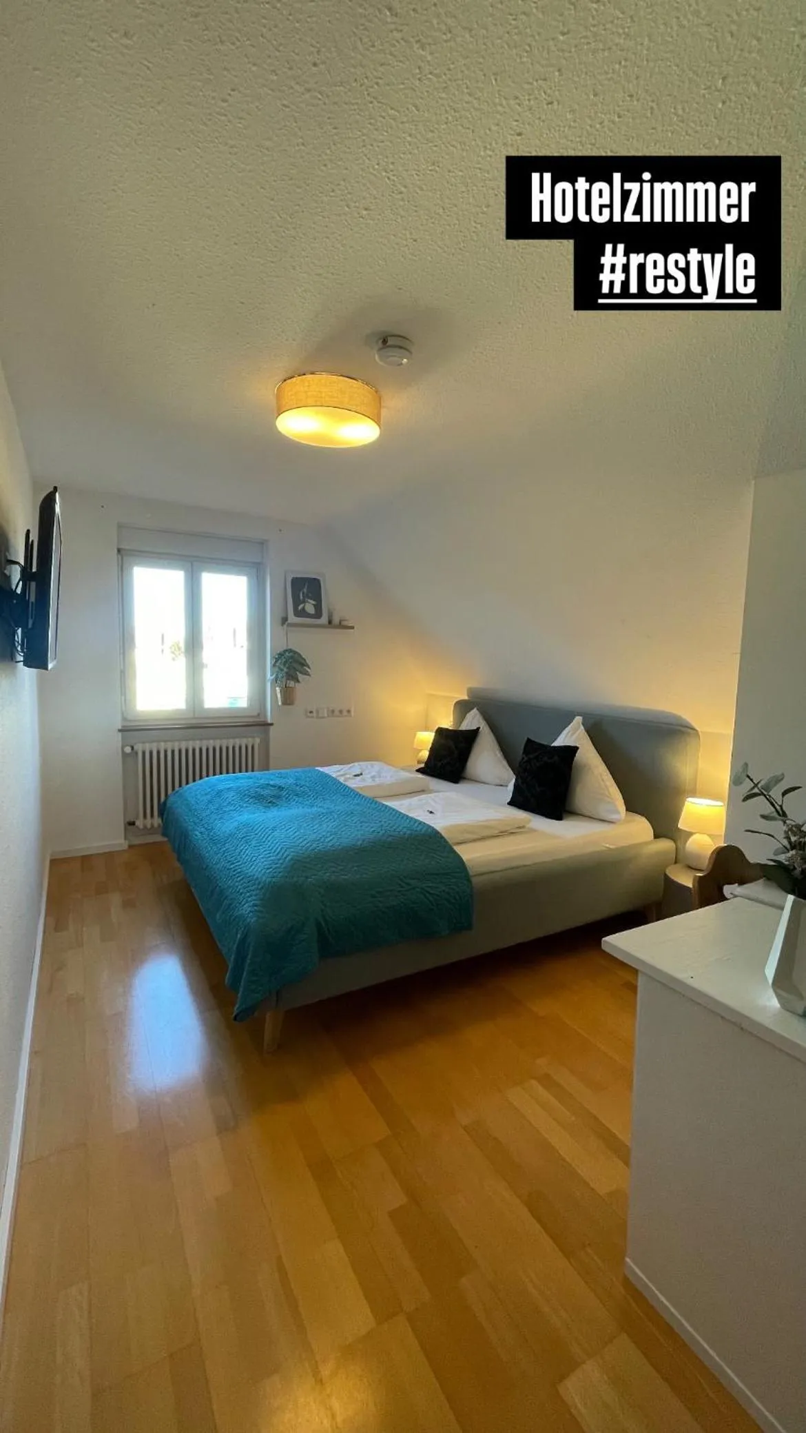 Bed in Hotel & Restaurant Grüner Baum Merzhausen