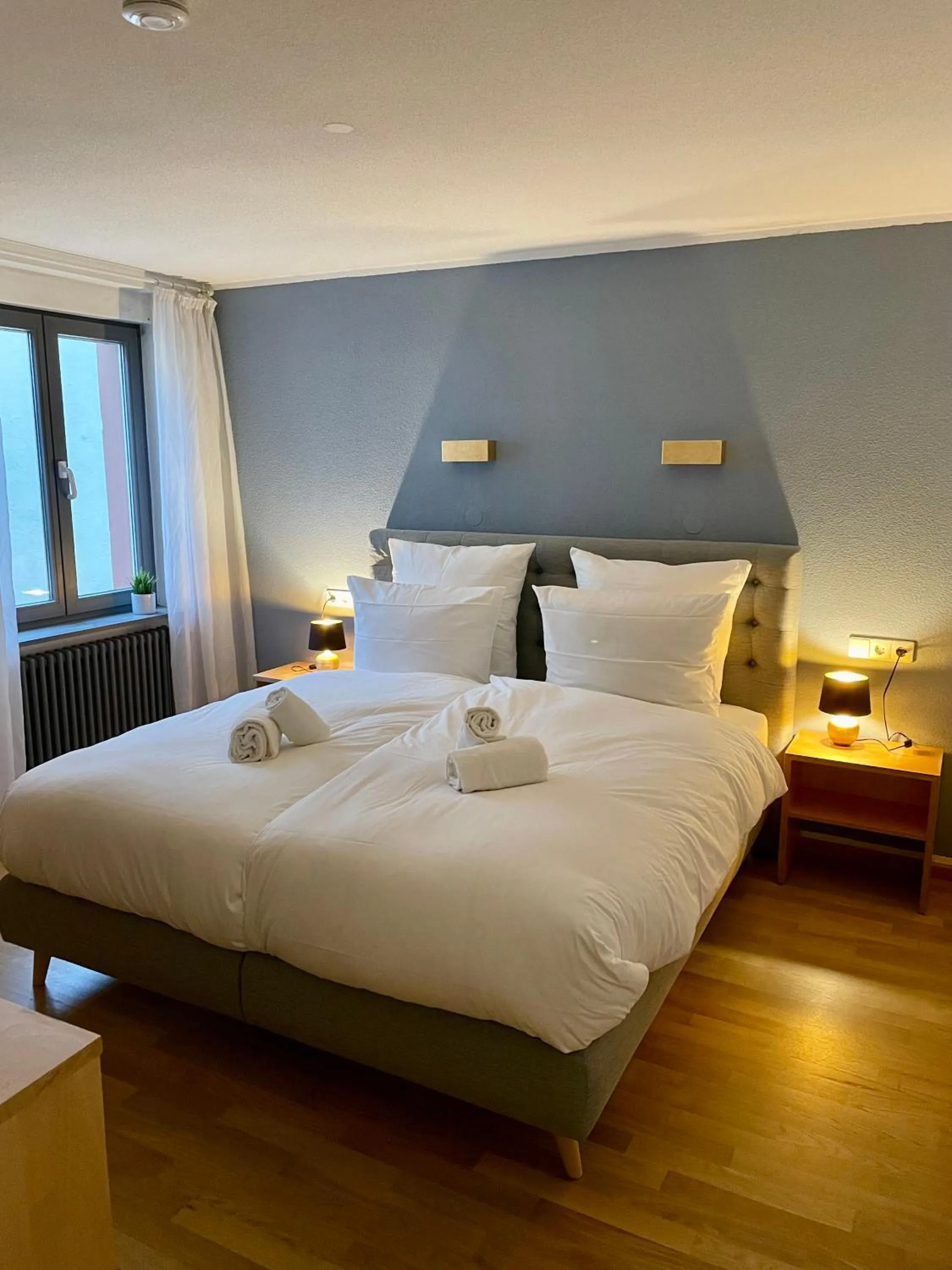 Bedroom, Bed in Hotel & Restaurant Grüner Baum Merzhausen