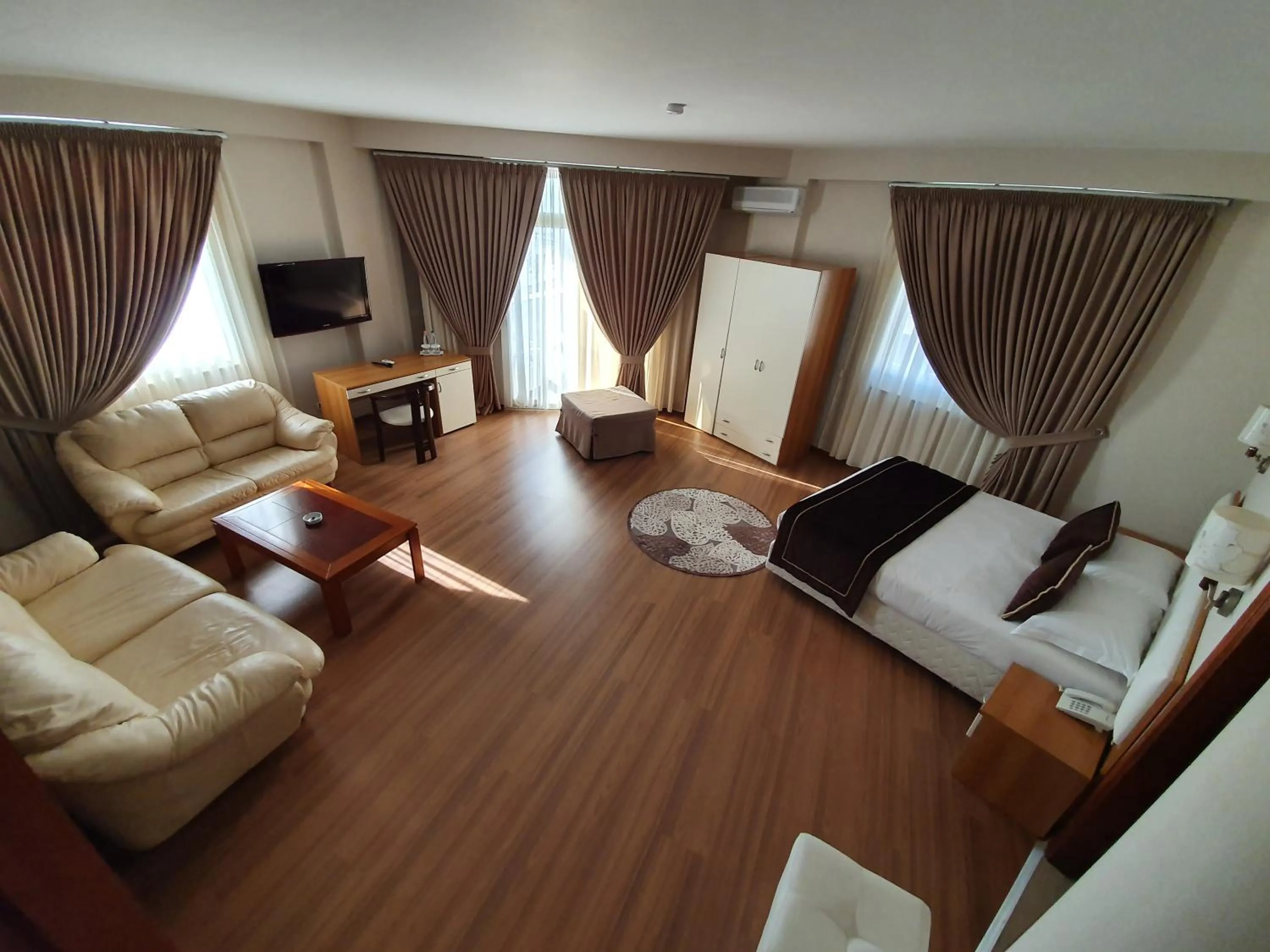 Photo of the whole room, Bed in Hotel Arvi