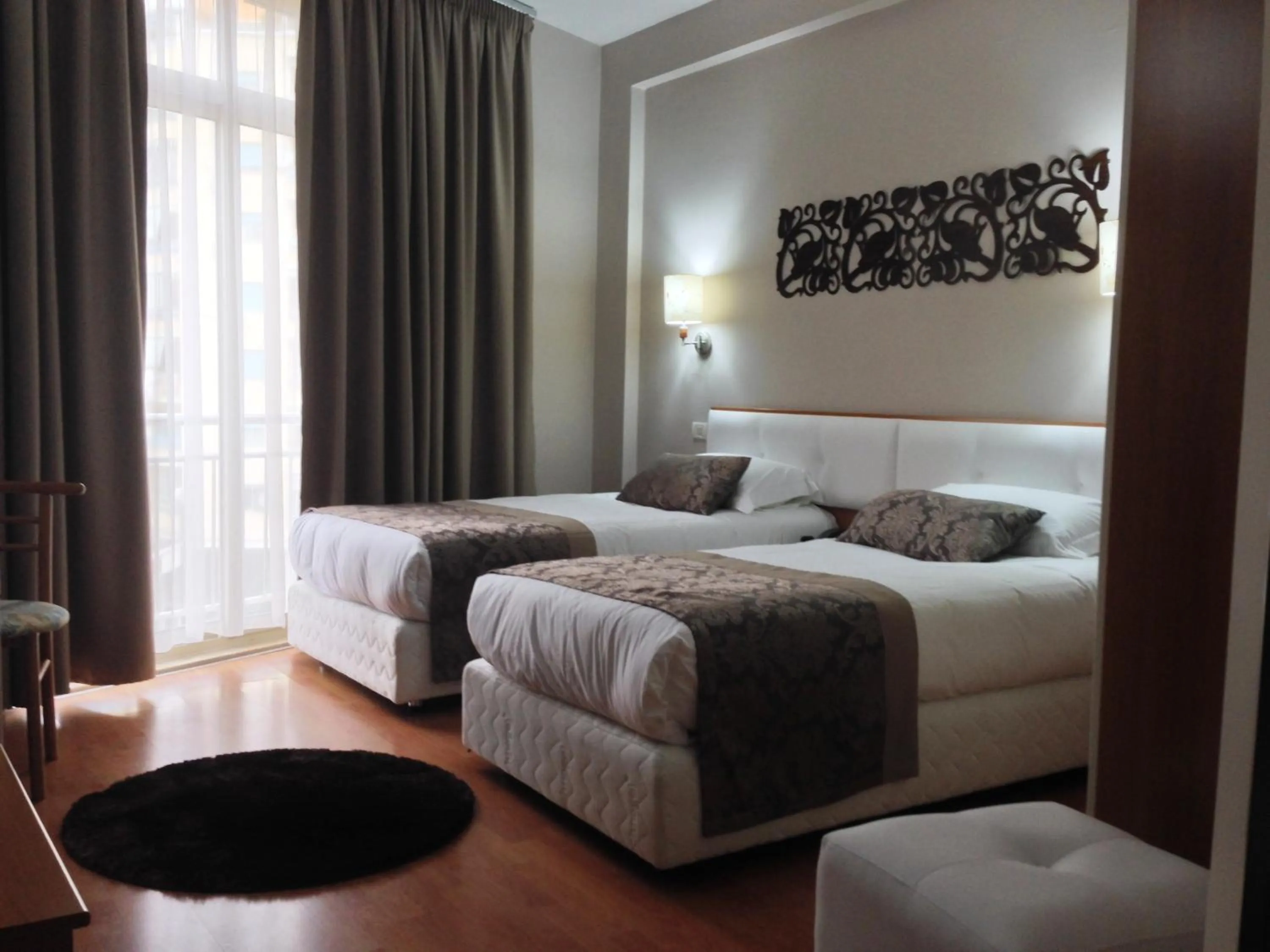 Photo of the whole room, Bed in Hotel Arvi