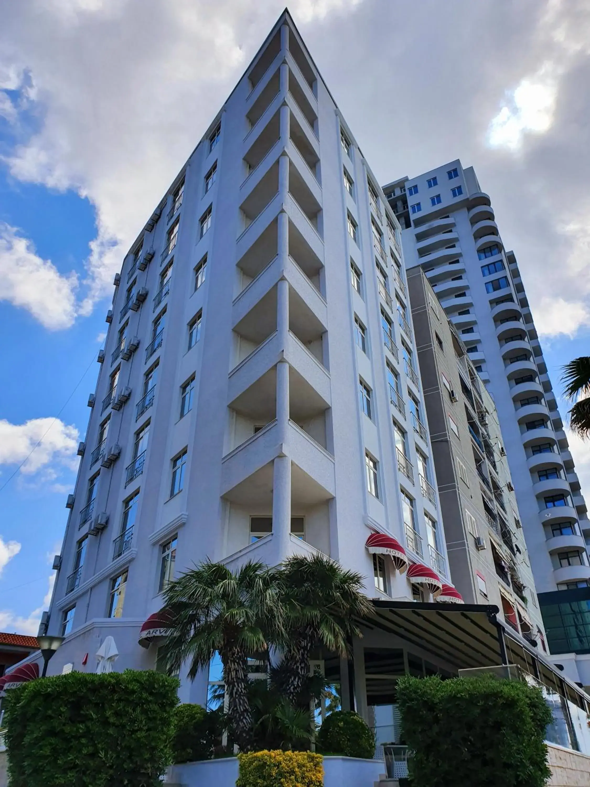 Property building in Hotel Arvi Property building in Hotel Arvi