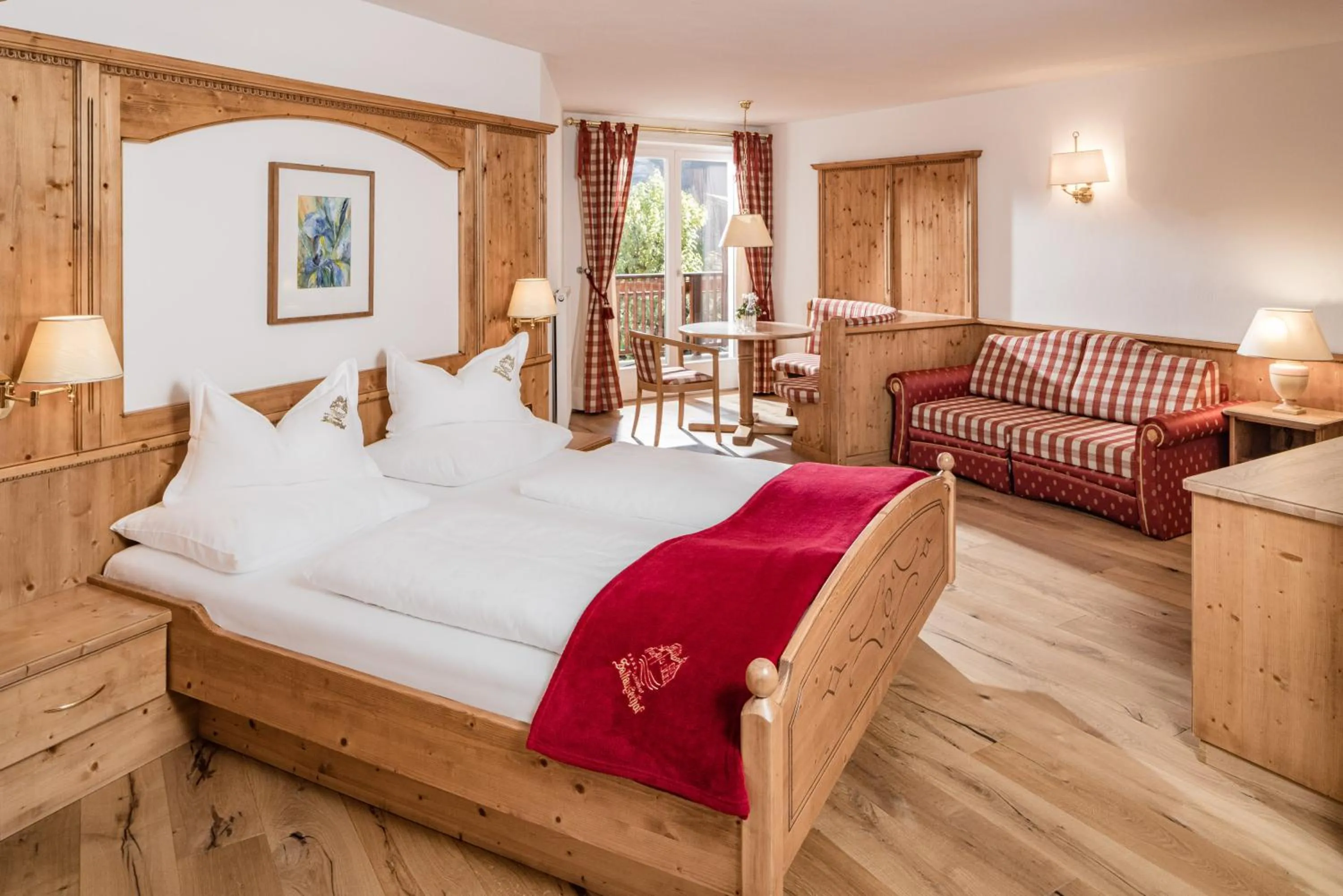 Photo of the whole room, Bed in Hotel Saltauserhof