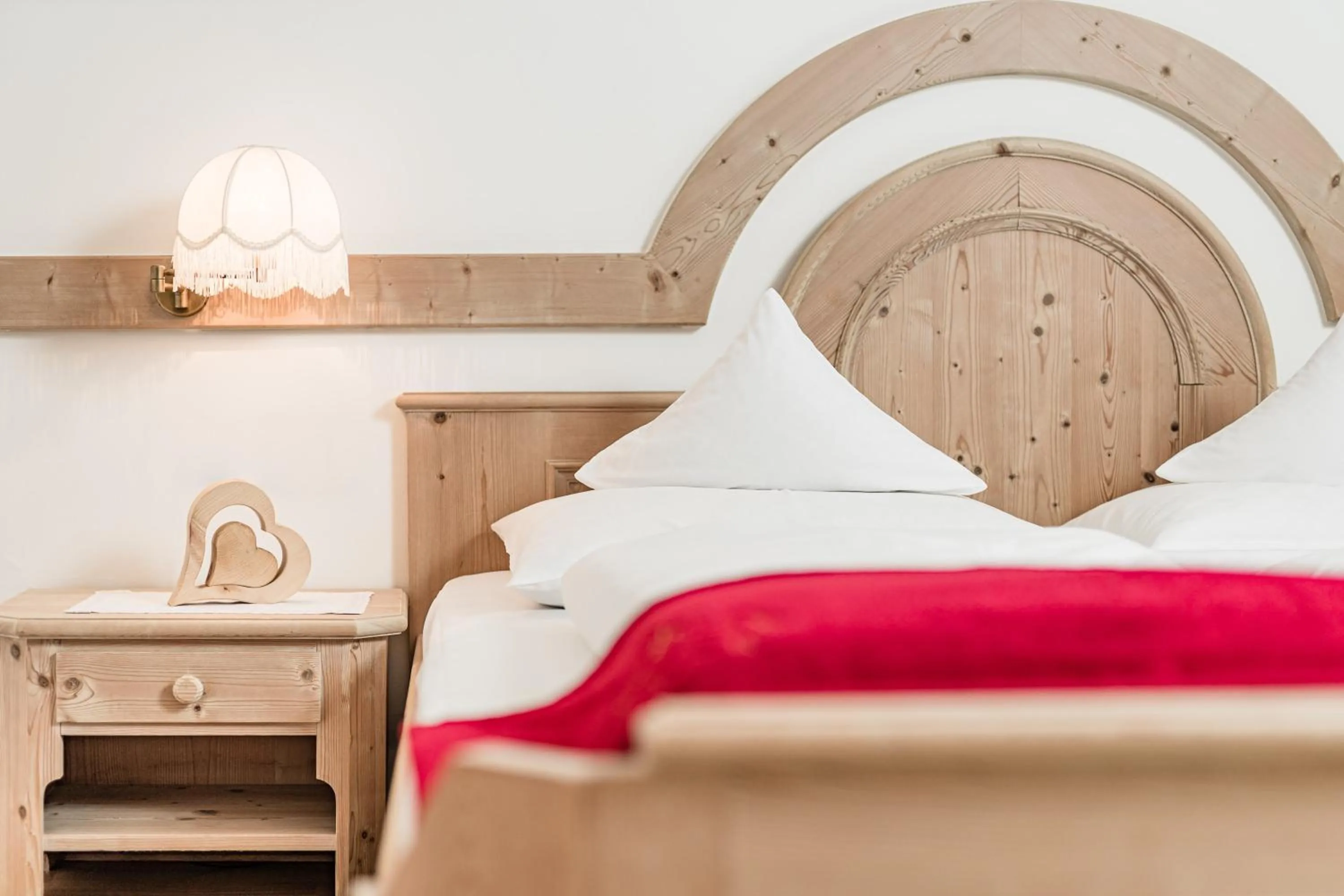 Bed in Hotel Saltauserhof