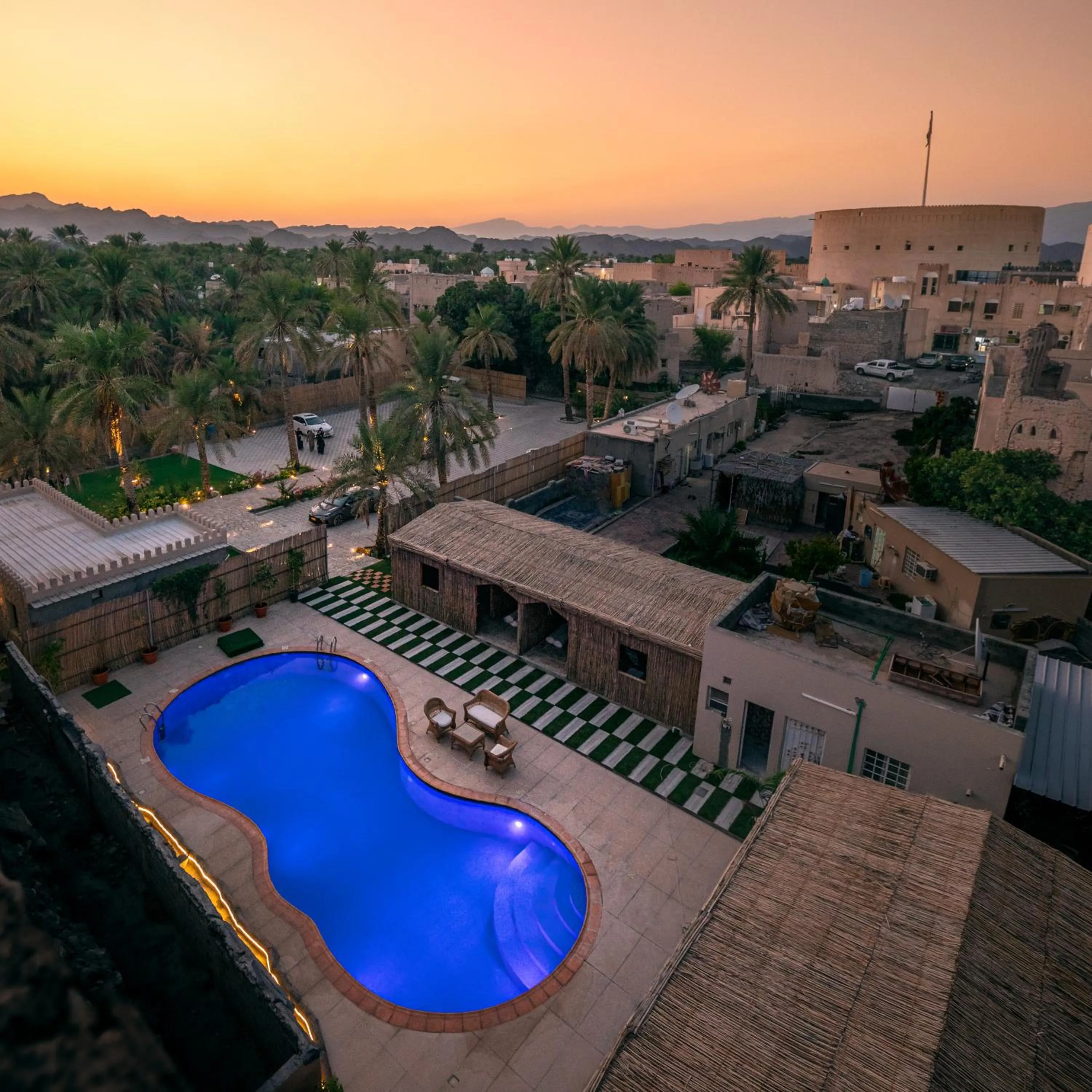 Swimming pool in Antique Inn
