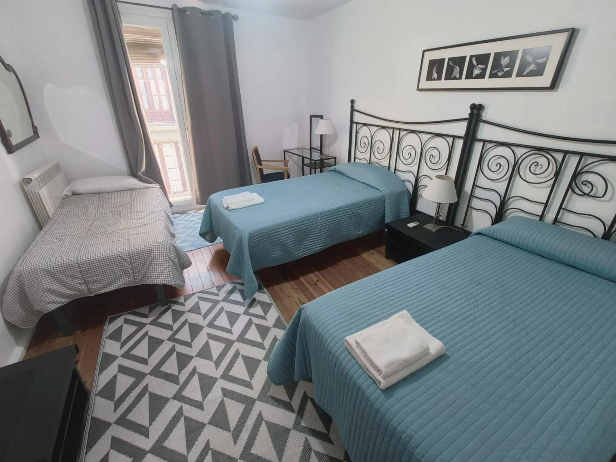 Twin Room with Extra Bed - single occupancy in La Posada de San Marcial