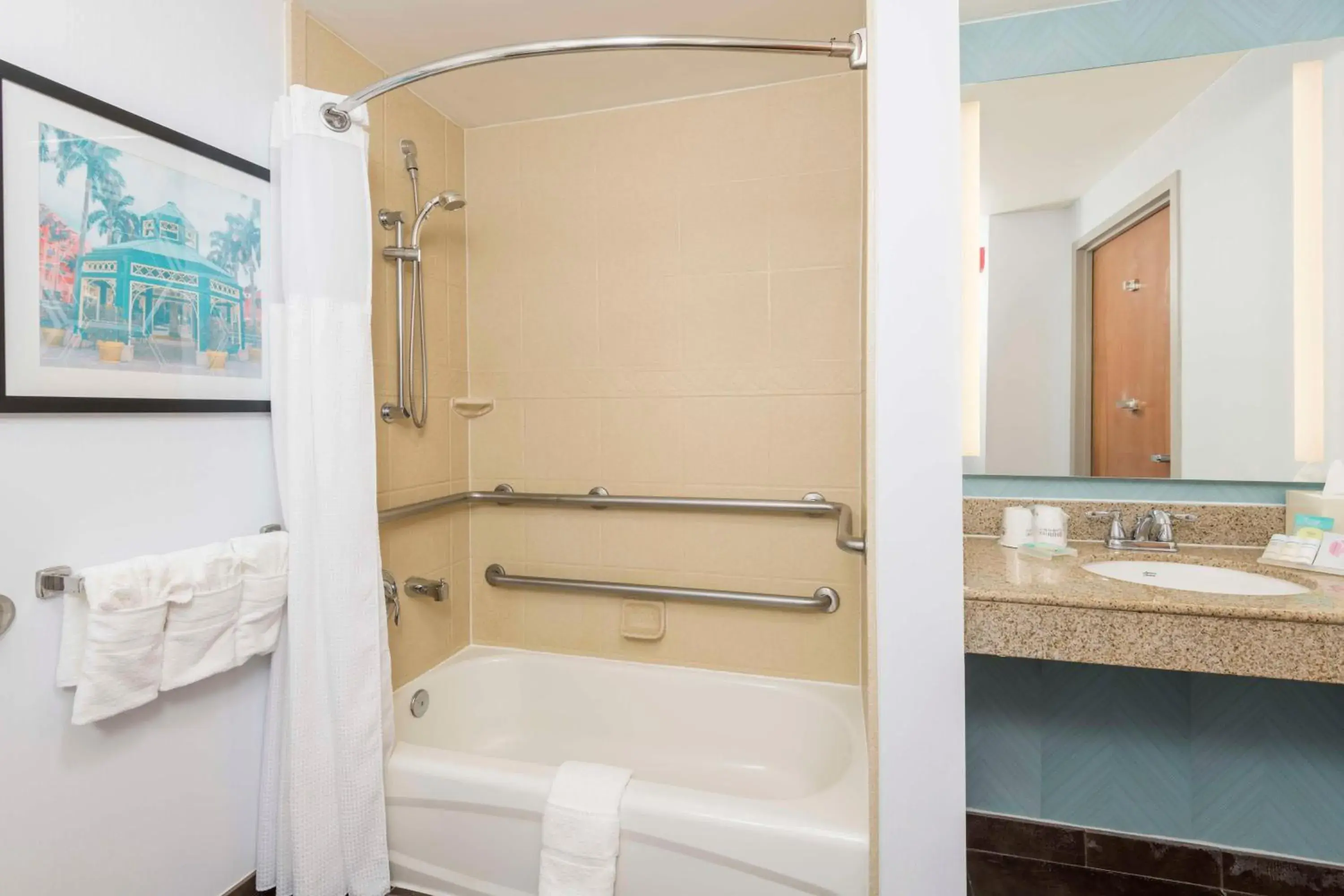 King Room with Accessible Tub - Mobility Access in Hilton Garden Inn Boca Raton King Room with Accessible Tub - Mobility Access in Hilton Garden Inn Boca Raton