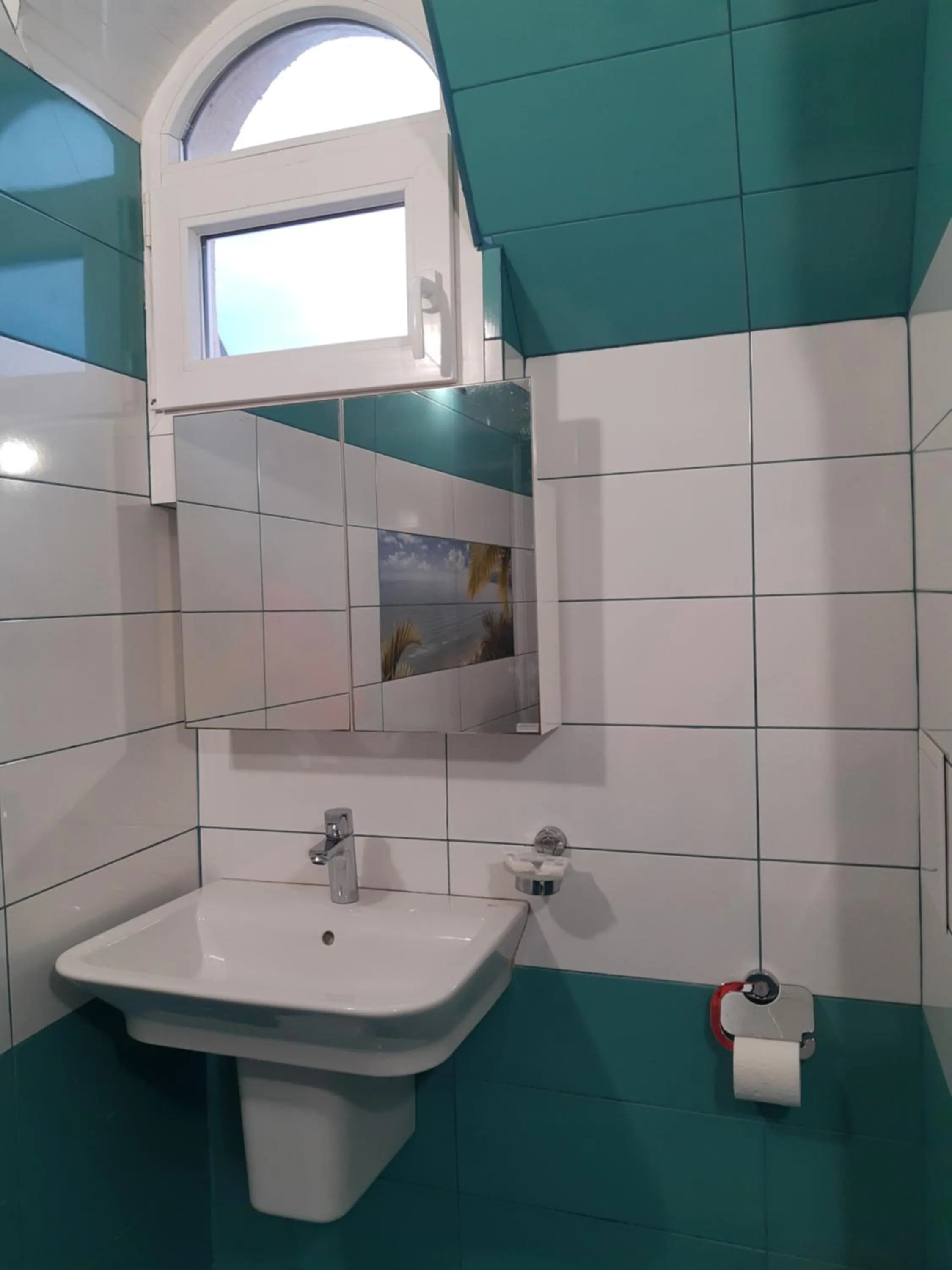 Shower in Morska Zvezda Guest House