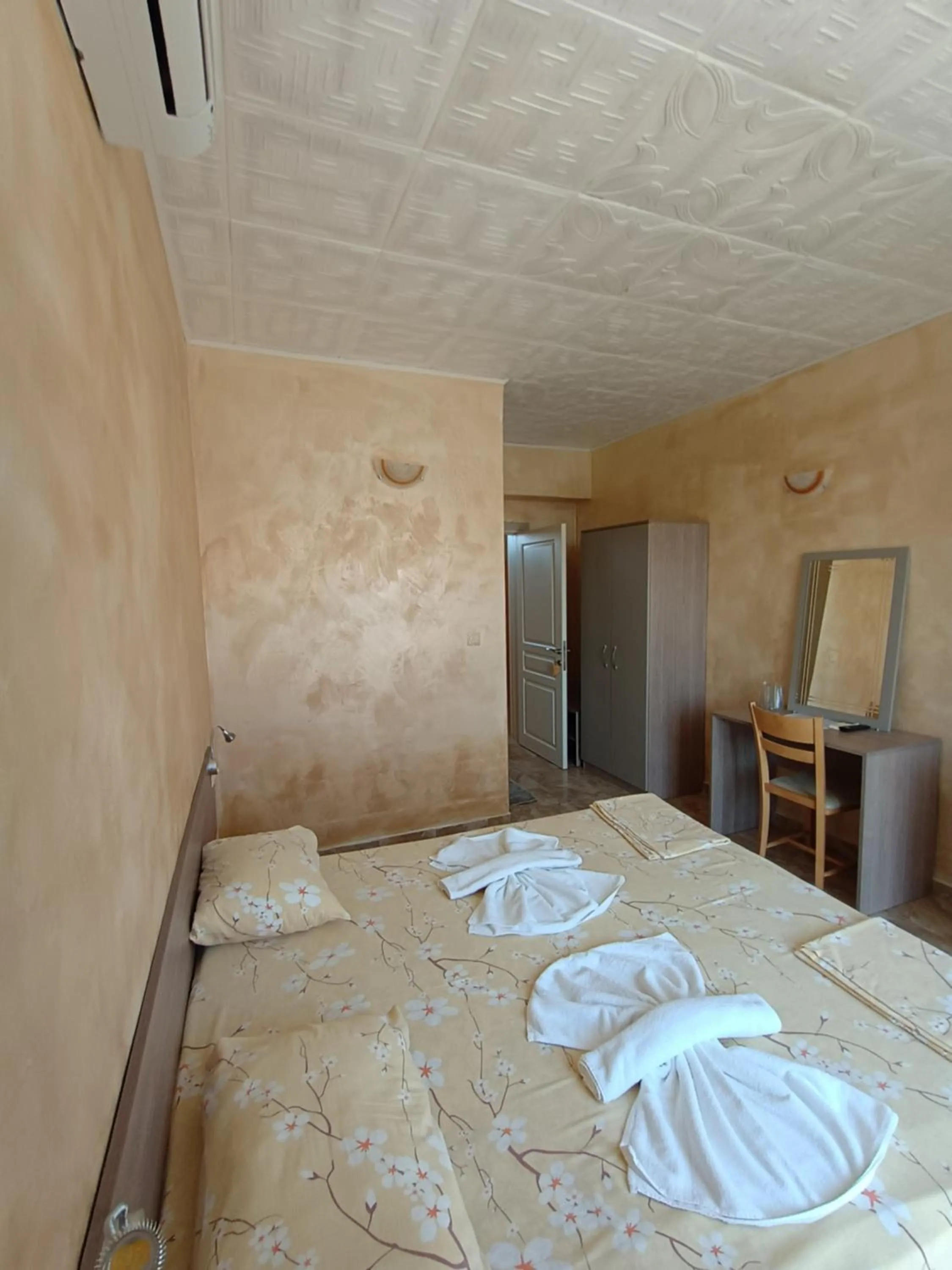 Toilet, Bed in Morska Zvezda Guest House